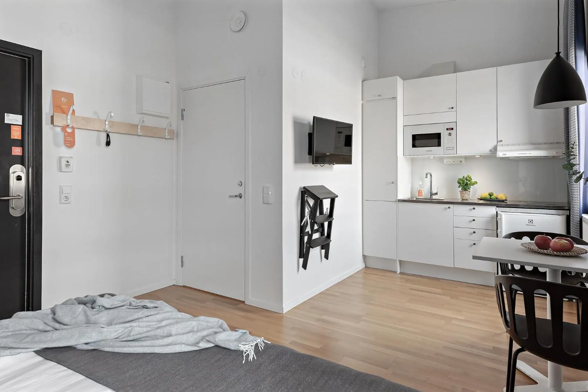 Kitchen or kitchenette in Forenom Hotels & Apartments Kista