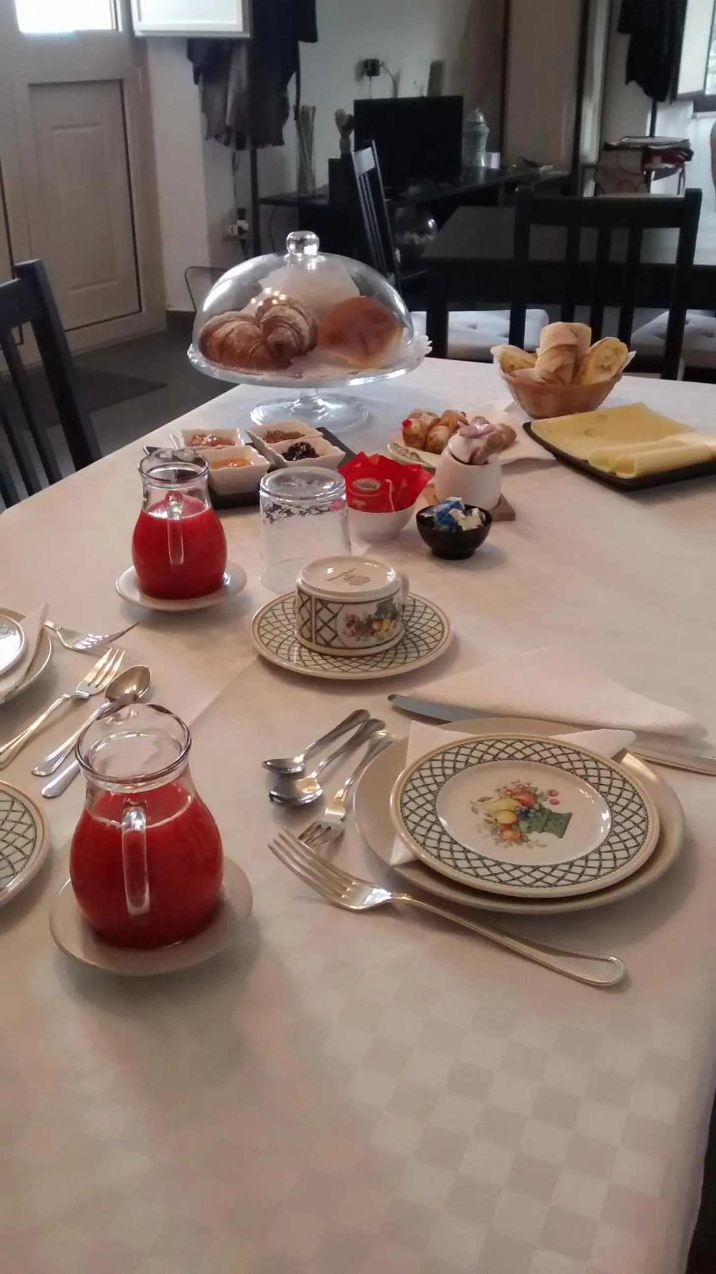 Other in La cage aux folles B&B