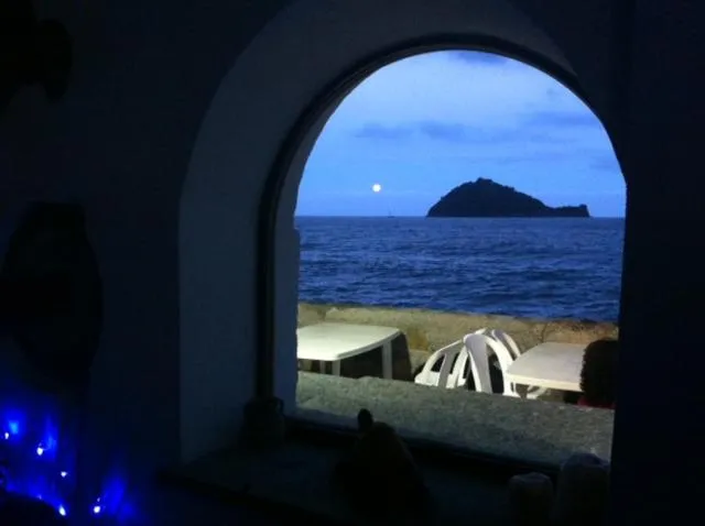 Sea view in Residence Villa Miky