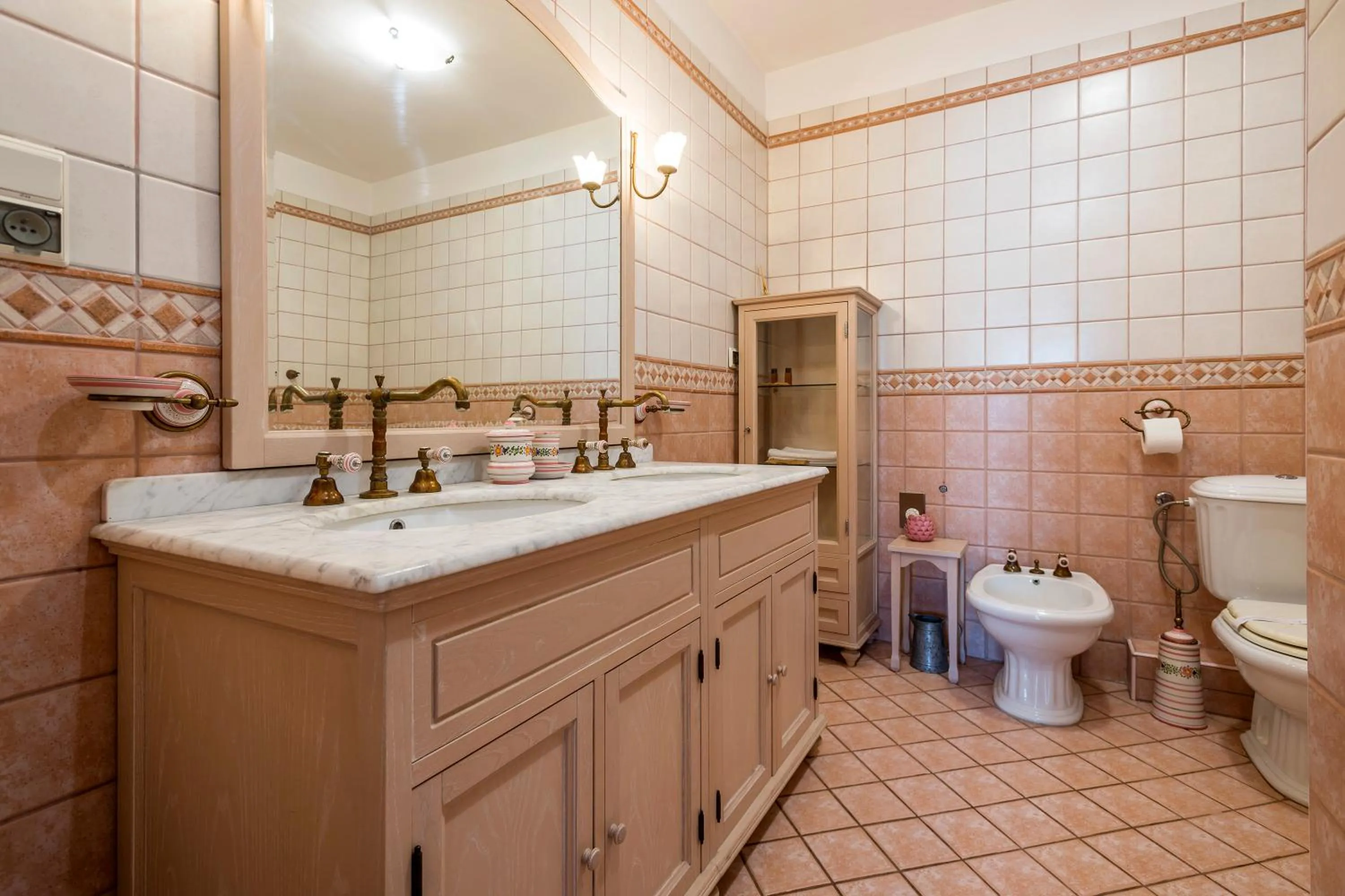 Bathroom in Galeria Italiana Apartments