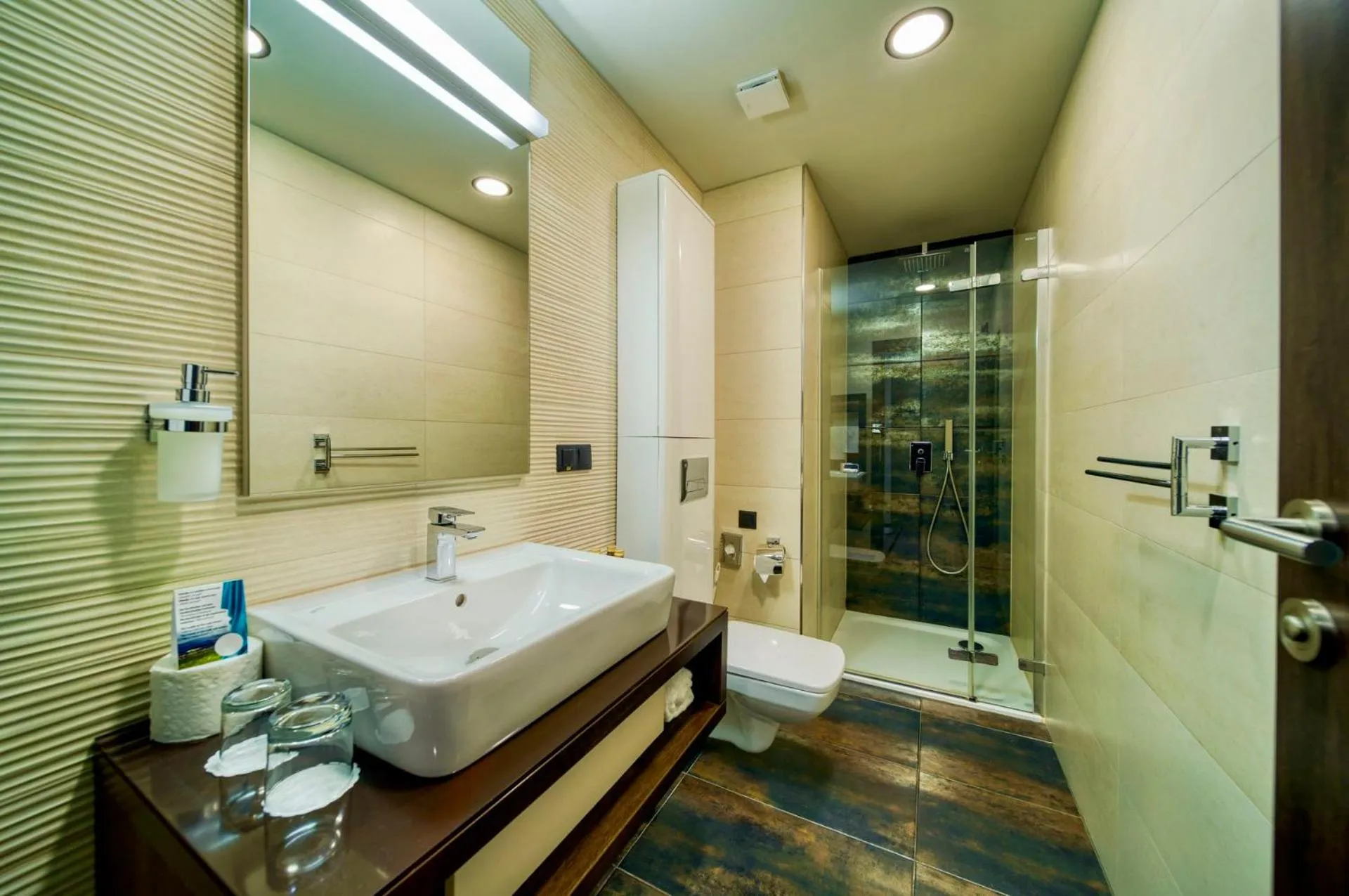 Shower in Horizont Resort