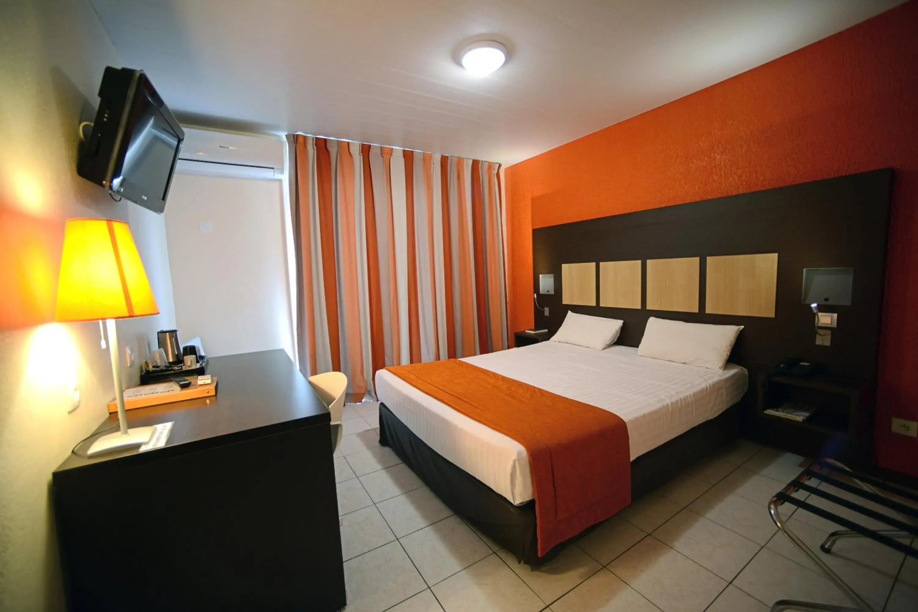 Double Room in Central Hotel Cayenne Double Room in Central Hotel Cayenne