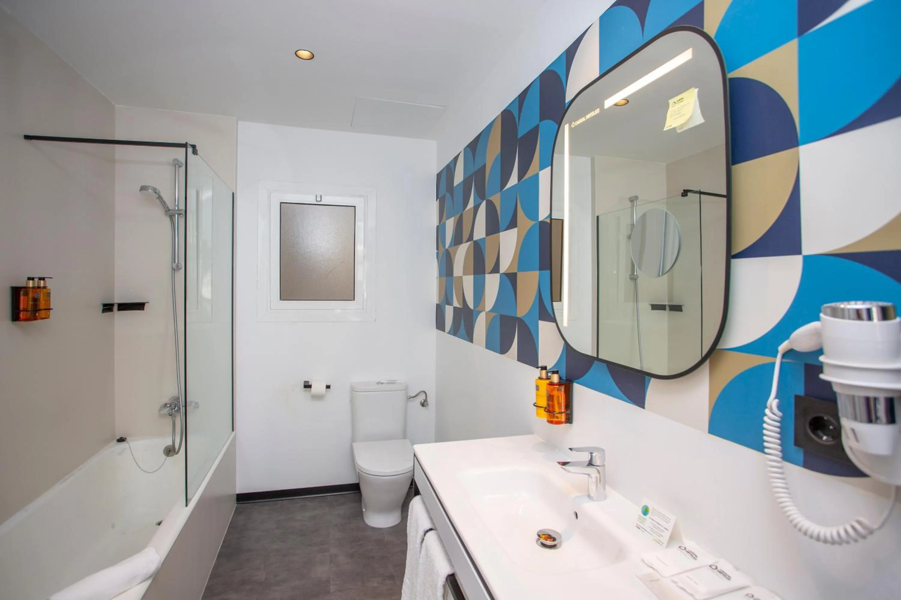 Bathroom in Casual Vintage Valencia