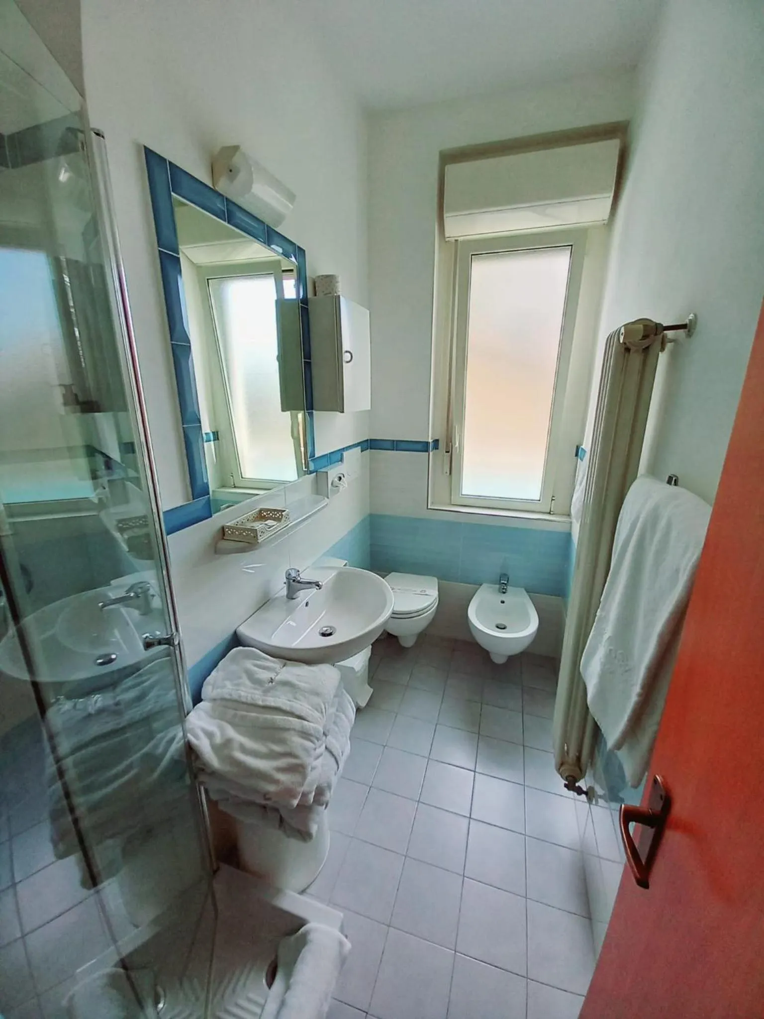 Bathroom in Hotel Ariella