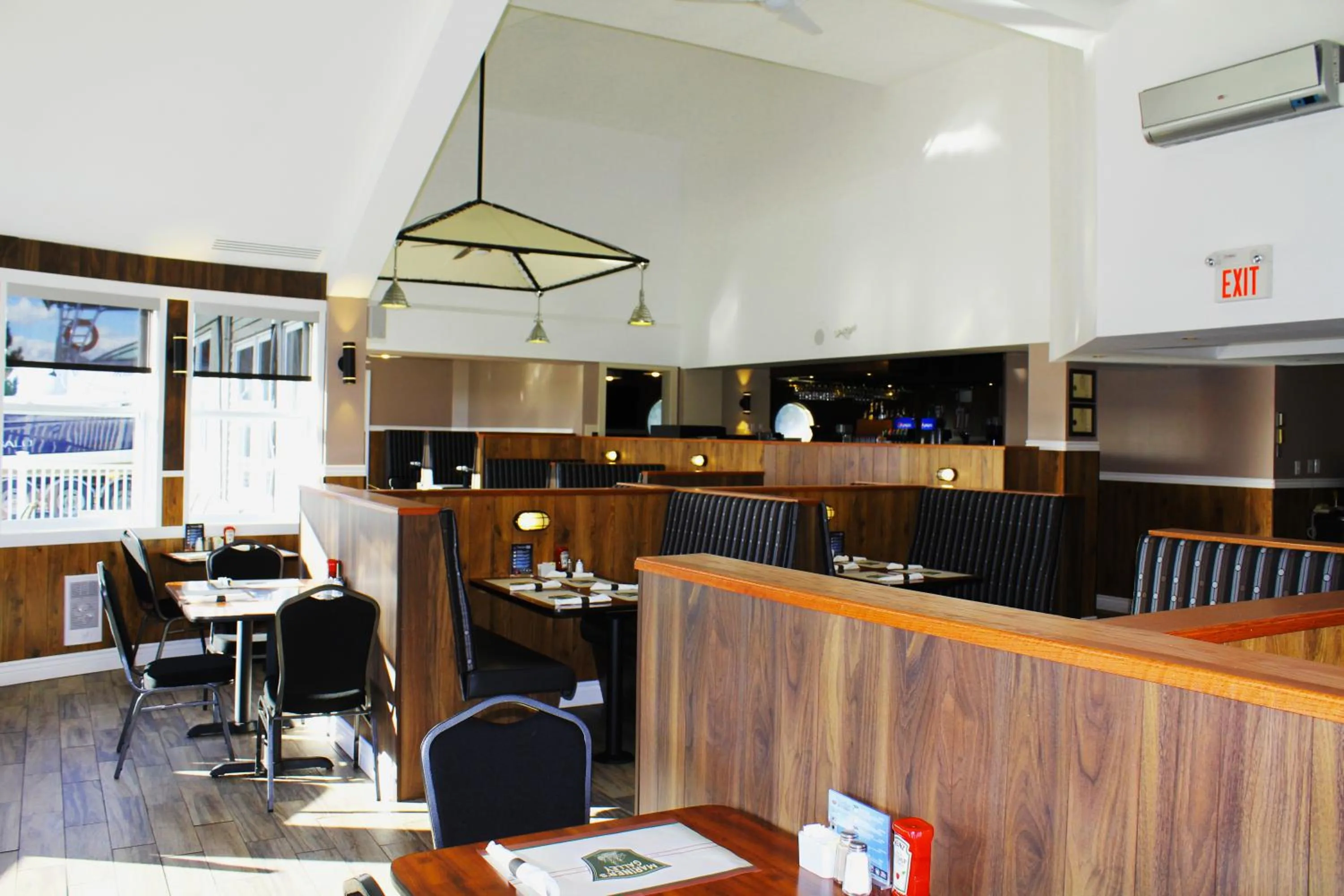 Restaurant/places to eat in Hotel North