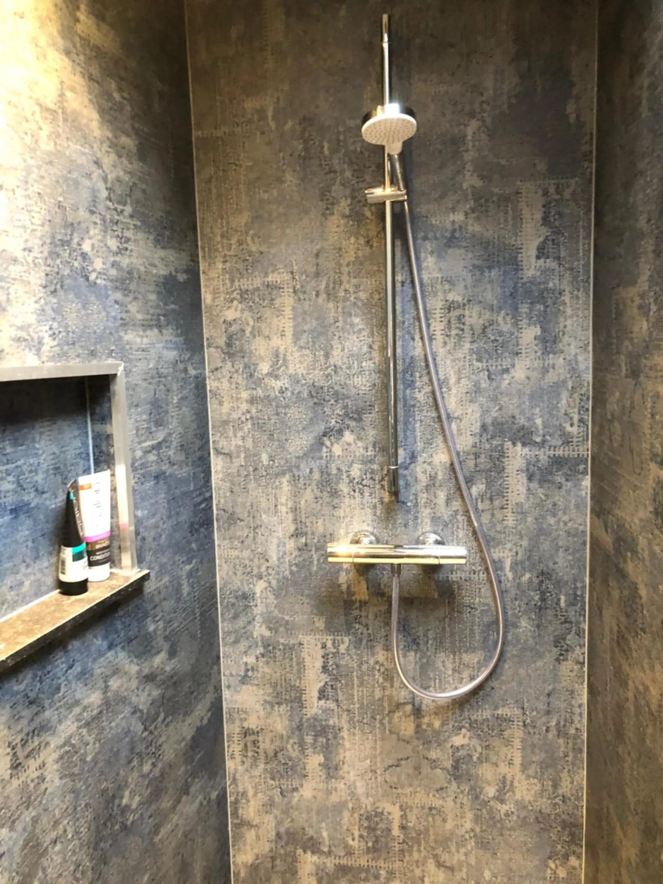 Shower in Het Huis van de Wadden