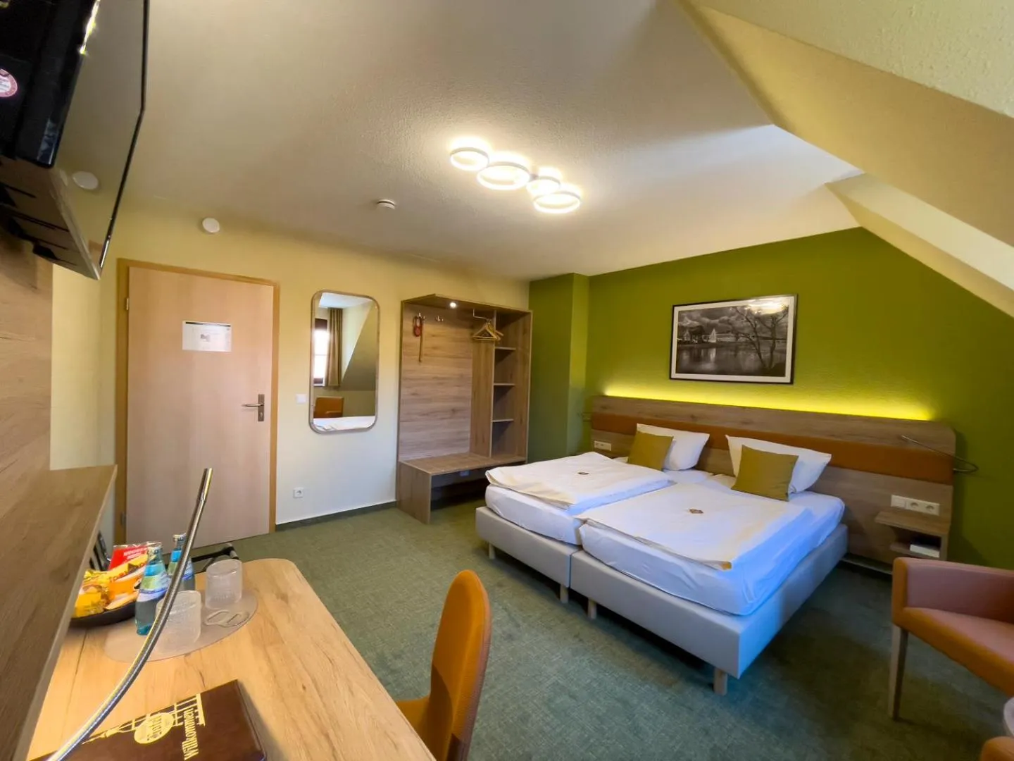 Photo of the whole room, Bed in Altstadthotel "Garni" Grimma