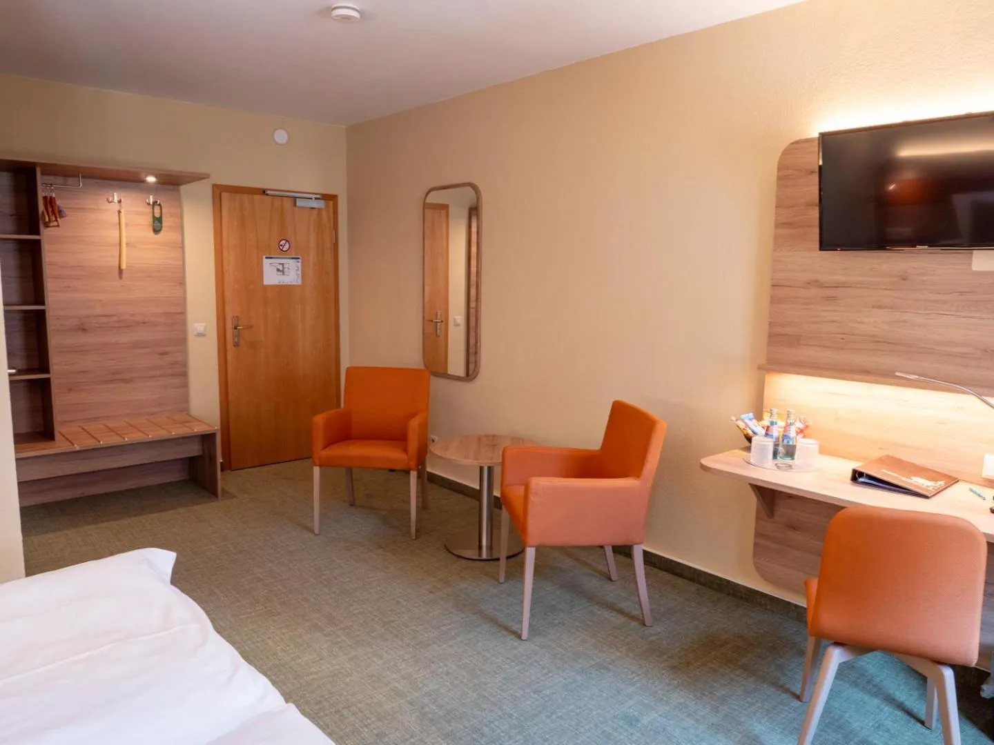 Seating area, Bed in Altstadthotel "Garni" Grimma