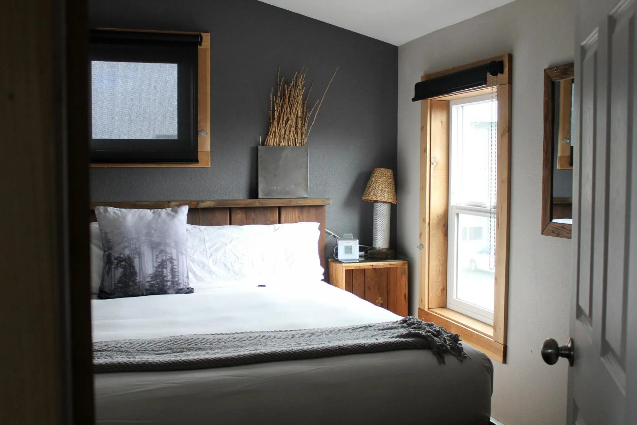 Bed in Inn at Discovery Coast