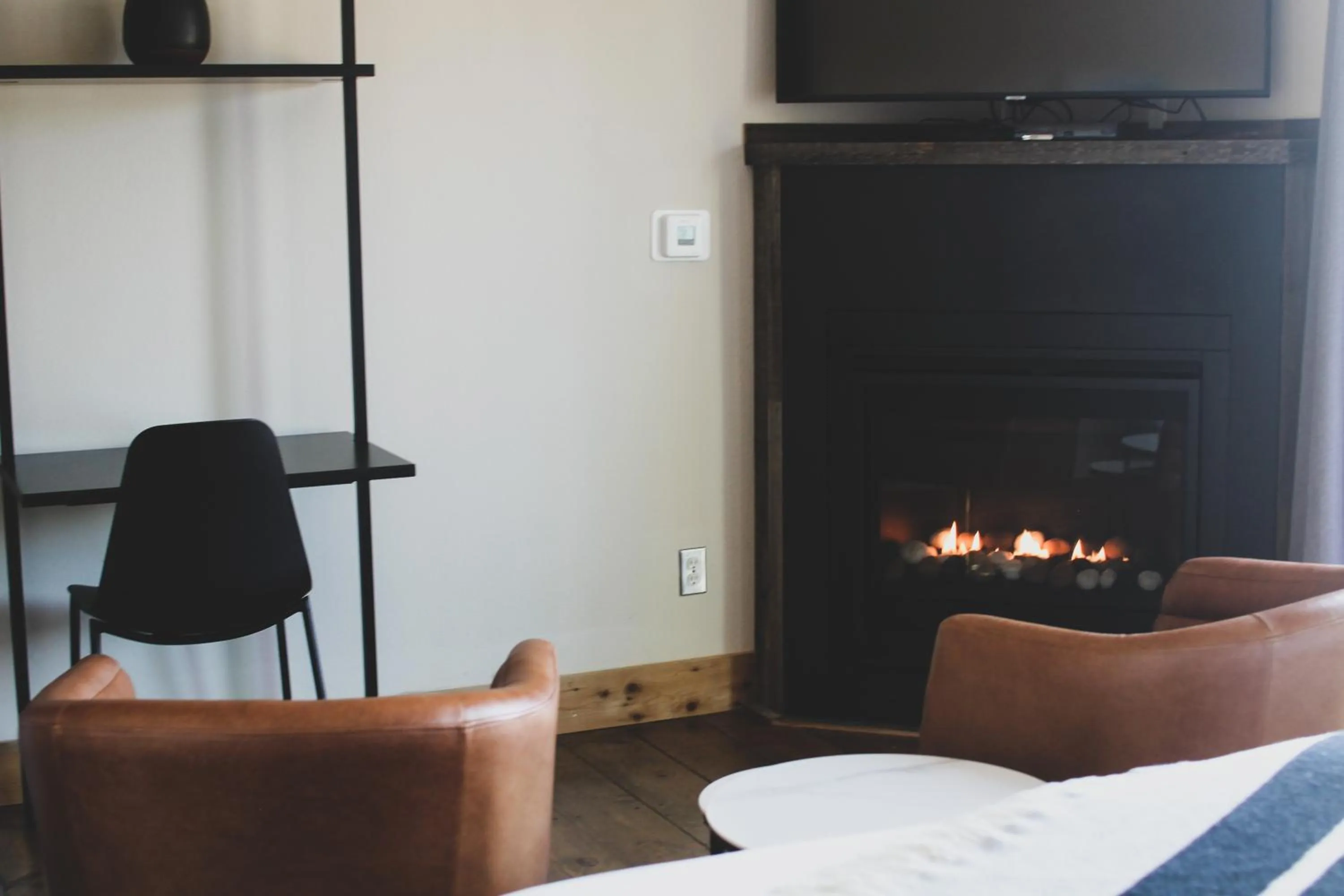 Seating area in Inn at Discovery Coast