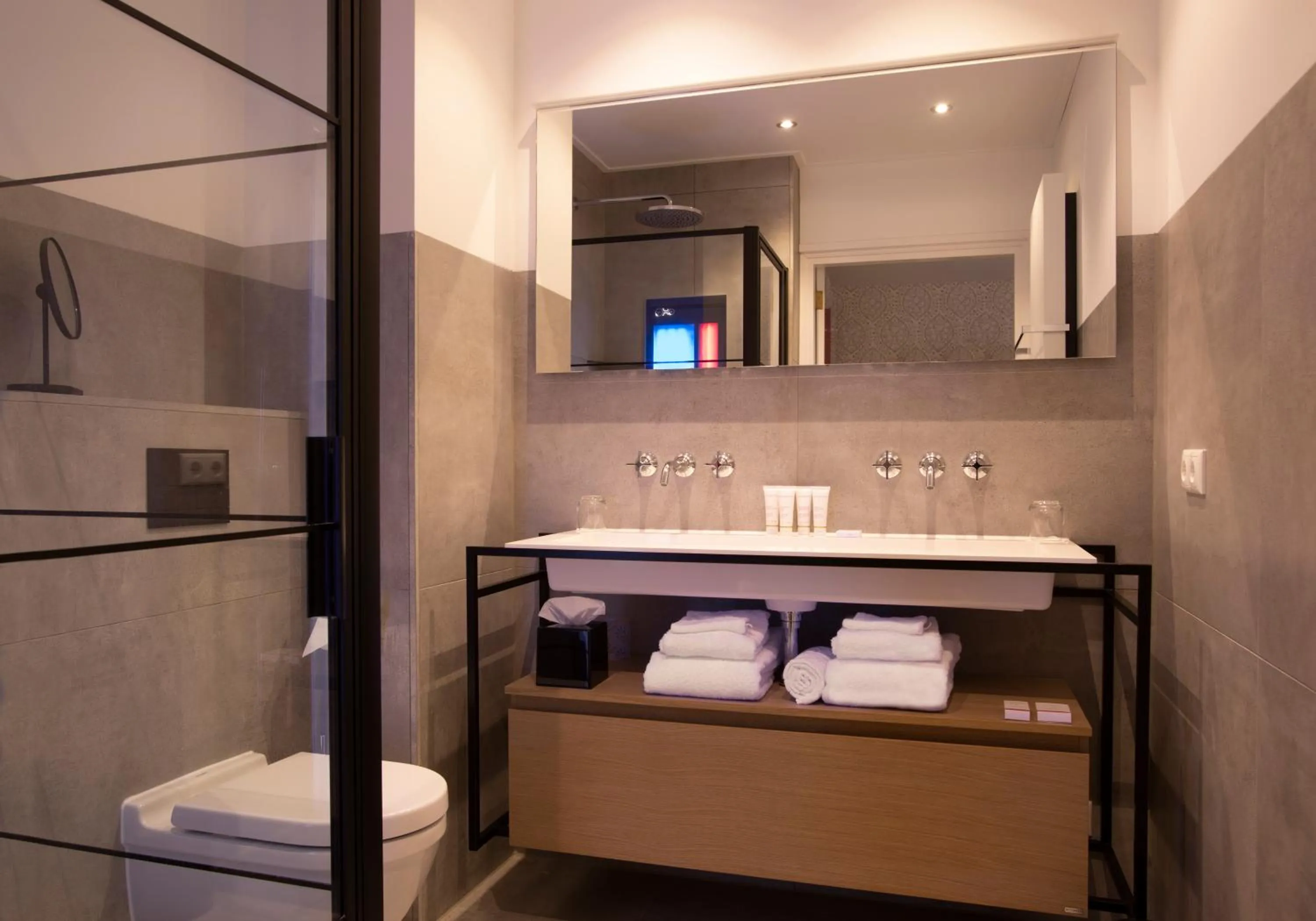 Bathroom in Relais & Chateaux Hotel Landgoed Het Roode Koper