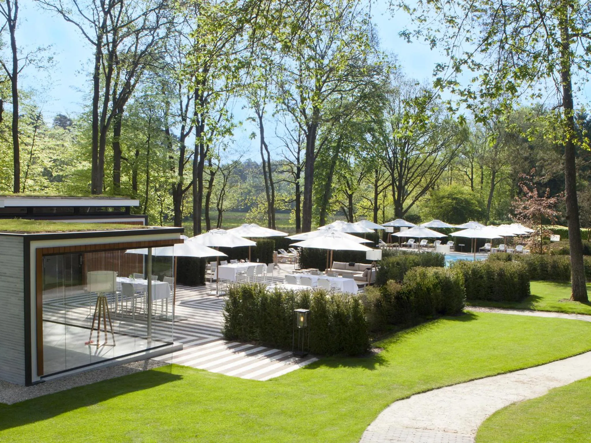 Garden view in Relais & Chateaux Hotel Landgoed Het Roode Koper