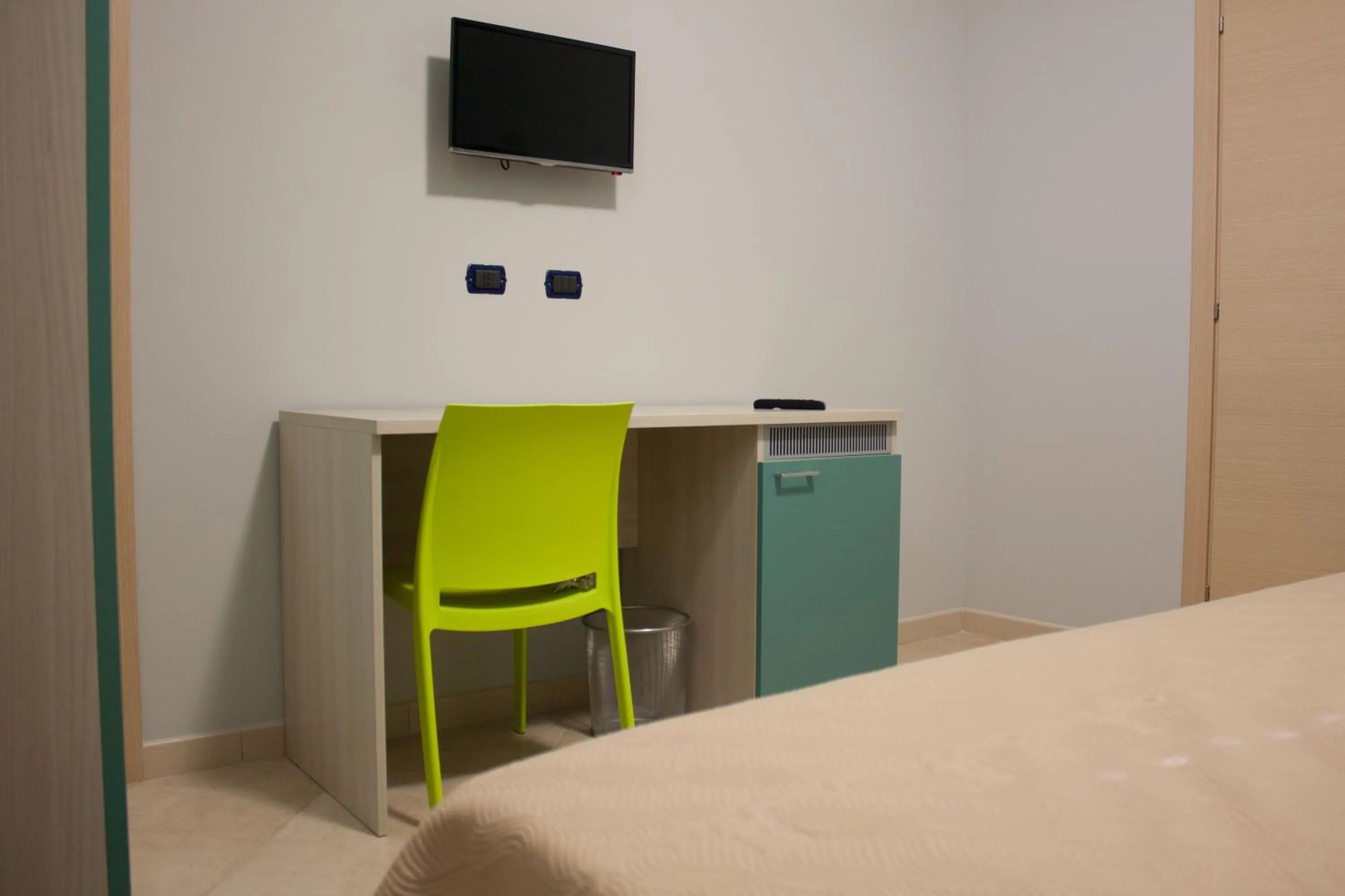 TV and multimedia, Bed in B&B Villa Virginia