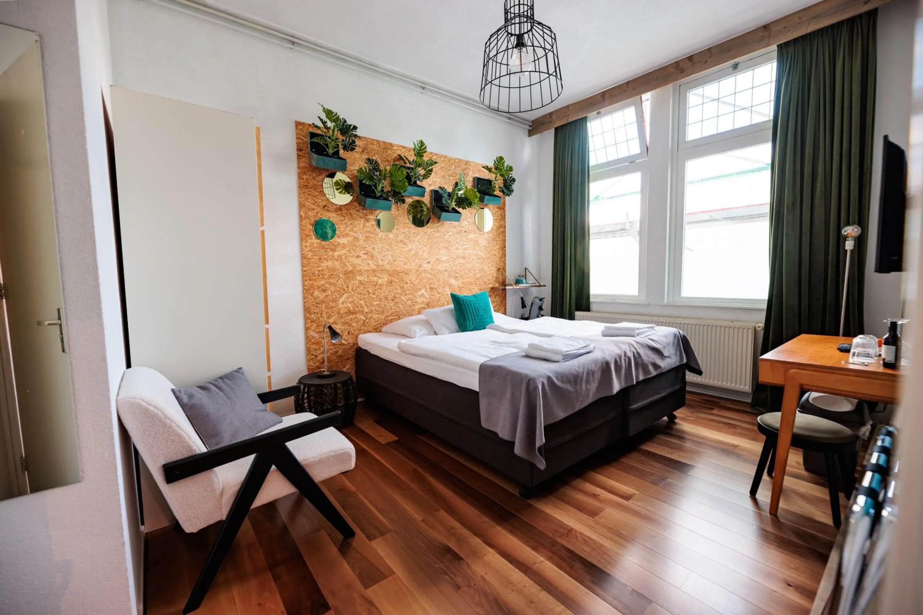 Bedroom, Bed in Hotel Auberge Nassau