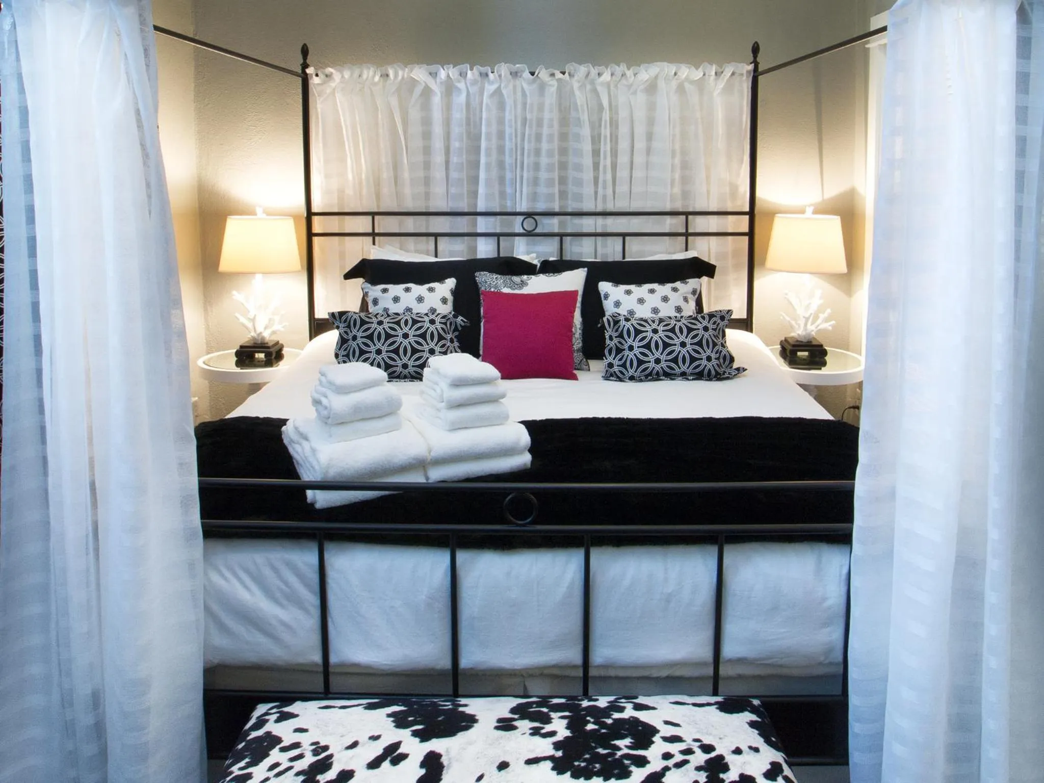 Bedroom, Bed in 3rd Street Flats