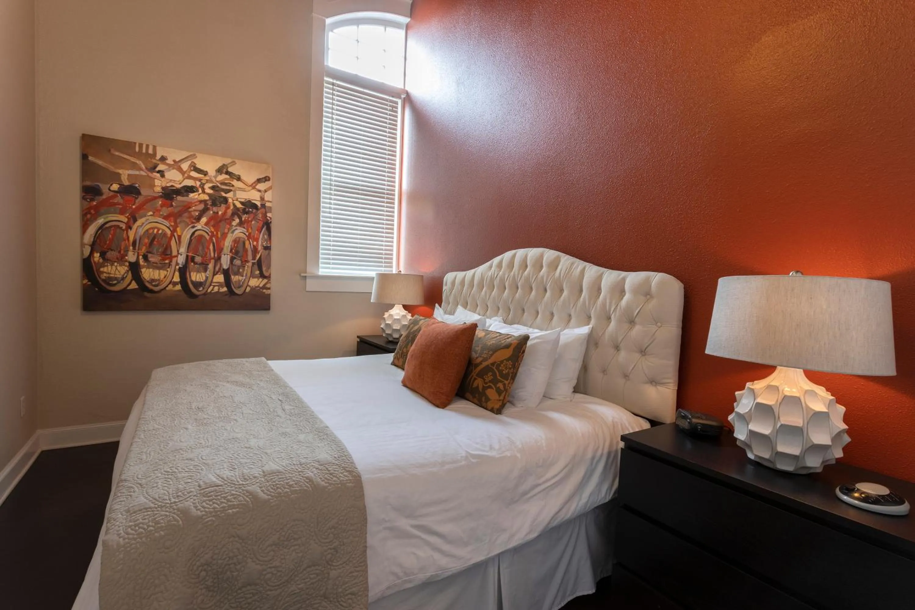 Bedroom, Bed in 3rd Street Flats