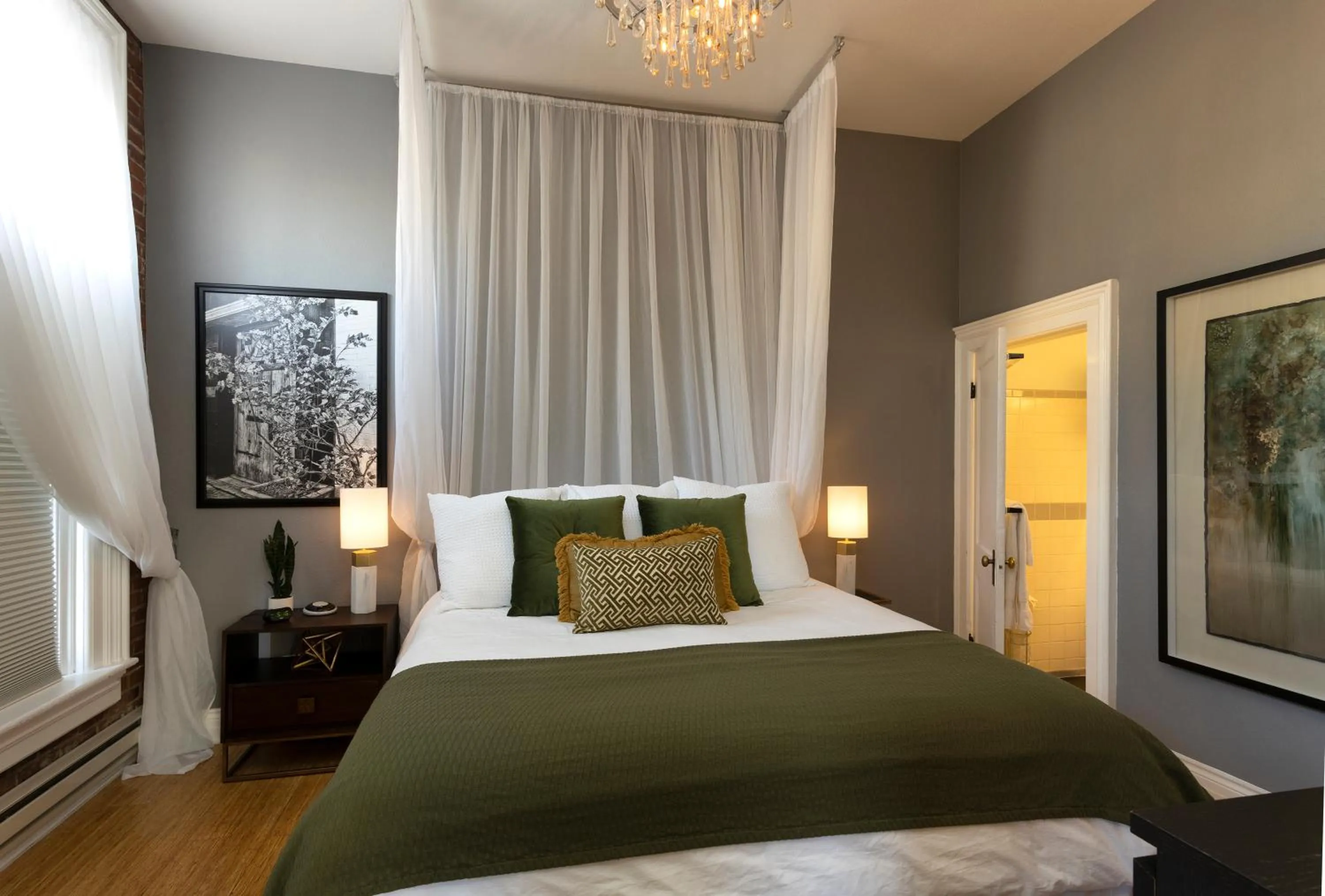 Photo of the whole room, Bed in 3rd Street Flats