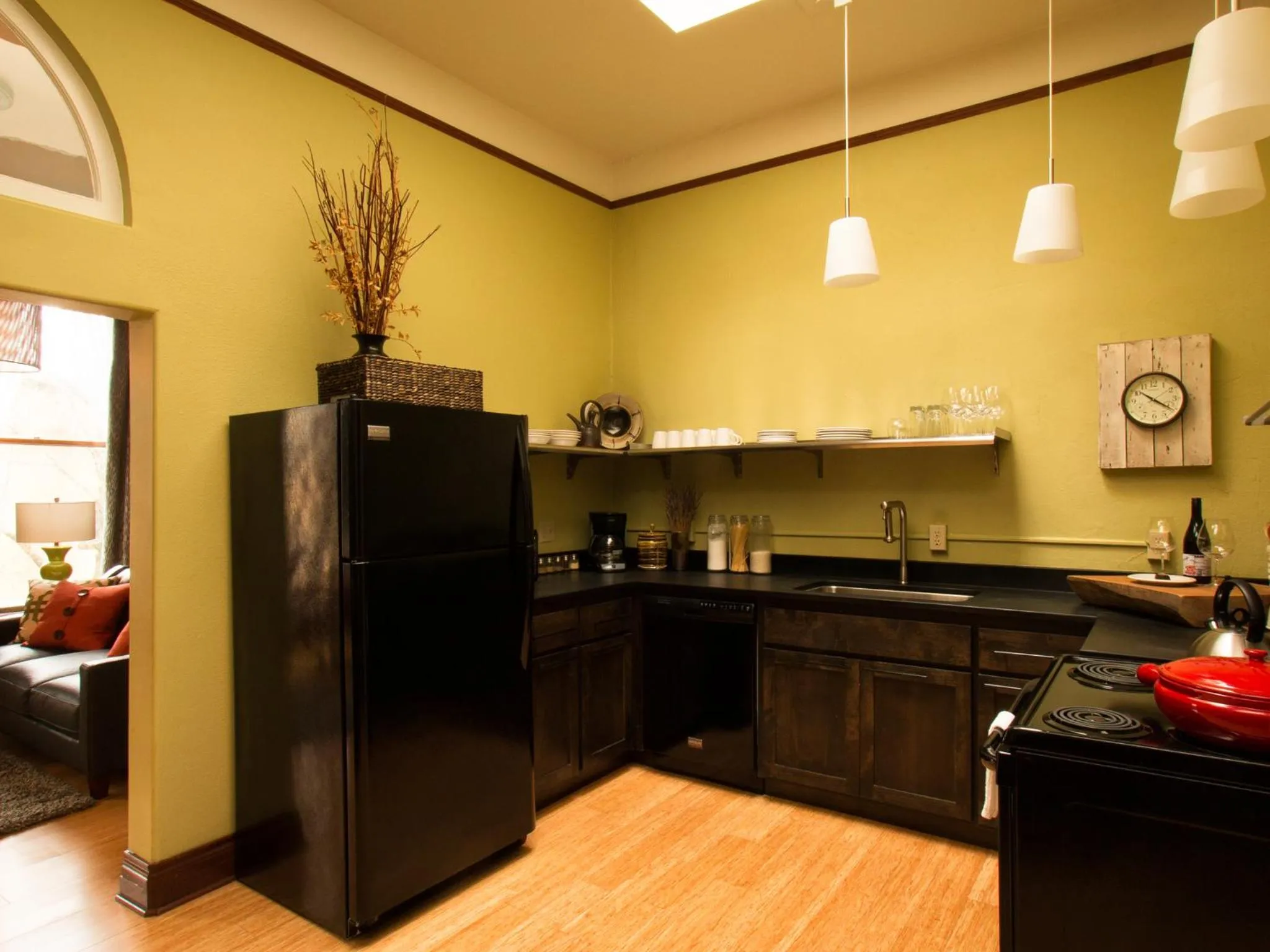 Kitchen or kitchenette in 3rd Street Flats