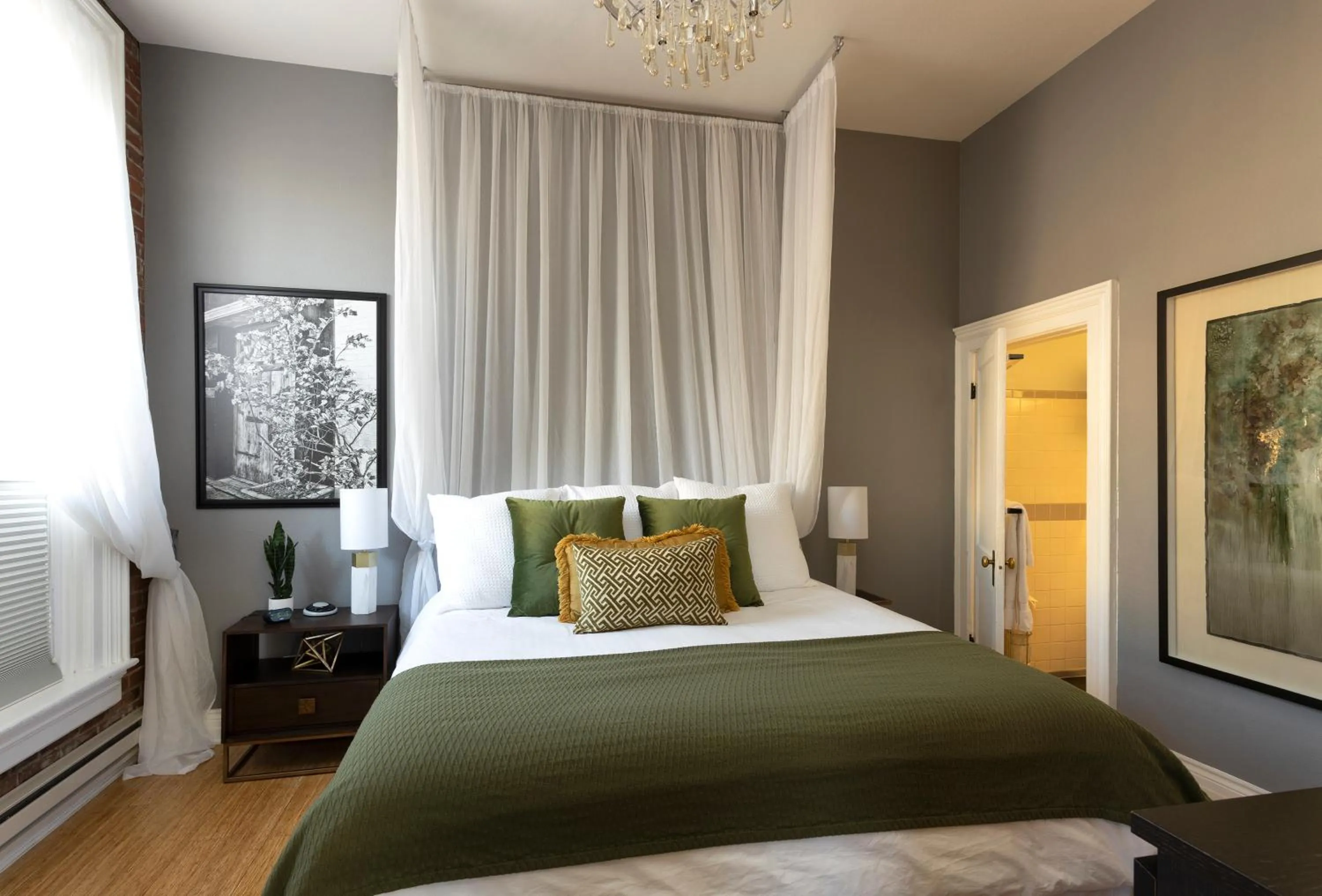 Bed in 3rd Street Flats