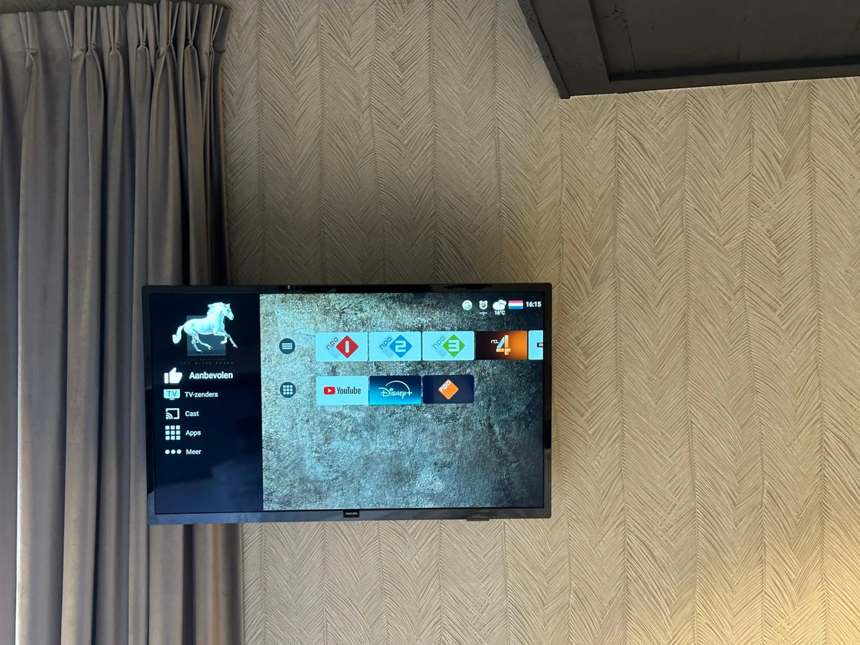 TV and multimedia in Hotel Restaurant Het Witte Paard