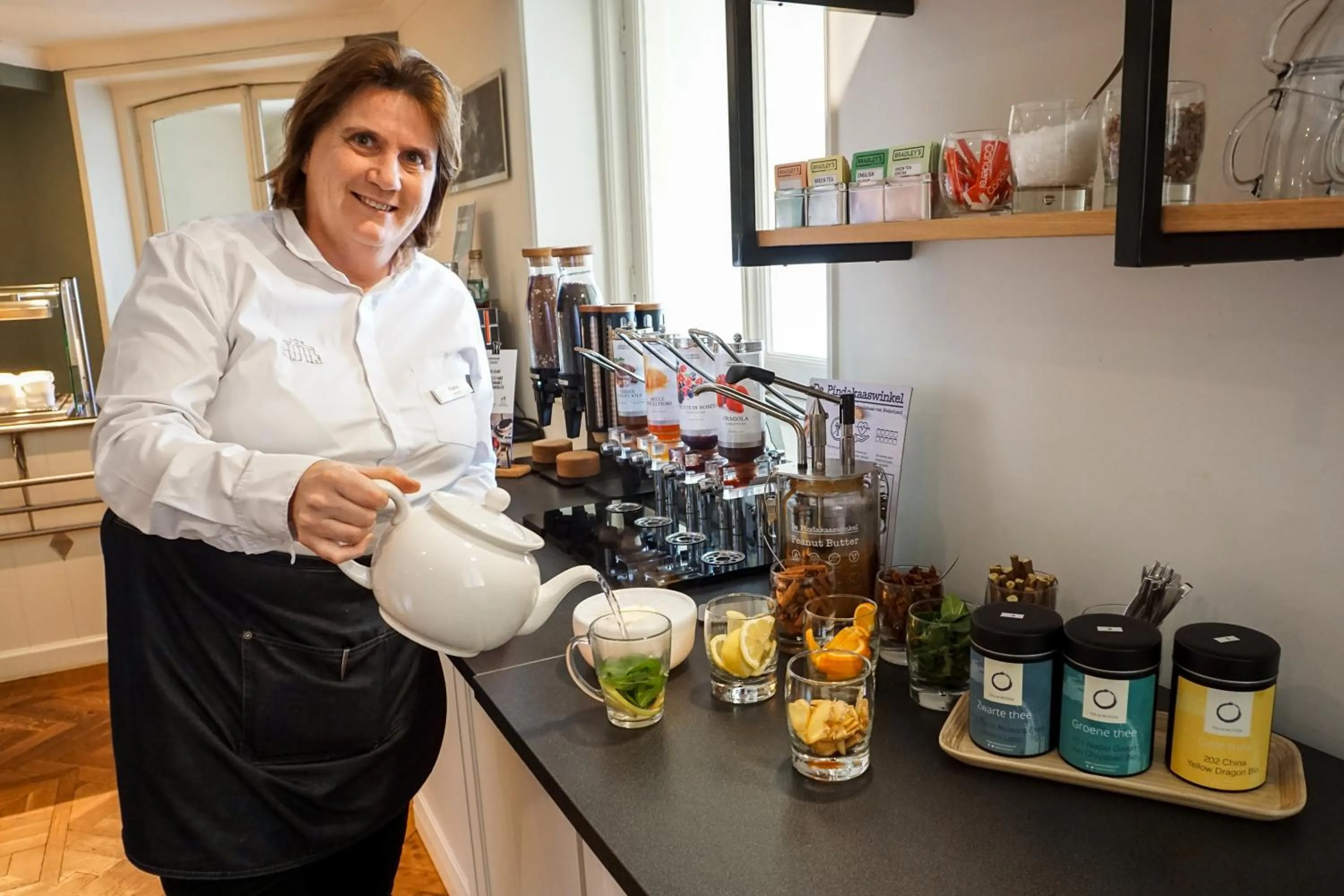 Breakfast in Kasteel De Vanenburg