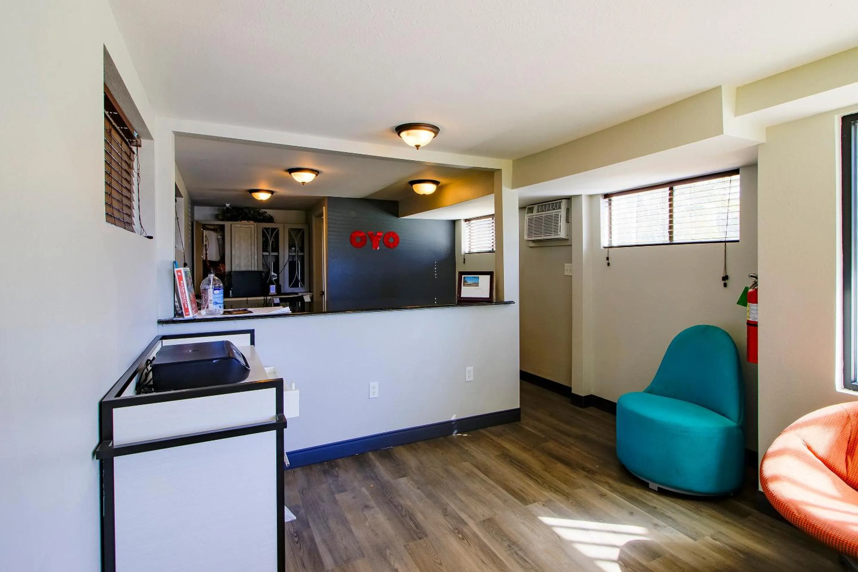 Lobby or reception in OYO Hotel Sulphur LA Hwy 90 West