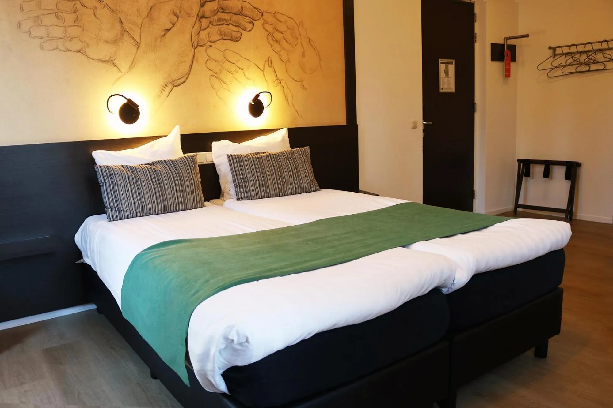 Bed in Parkhotel Auberge Vincent