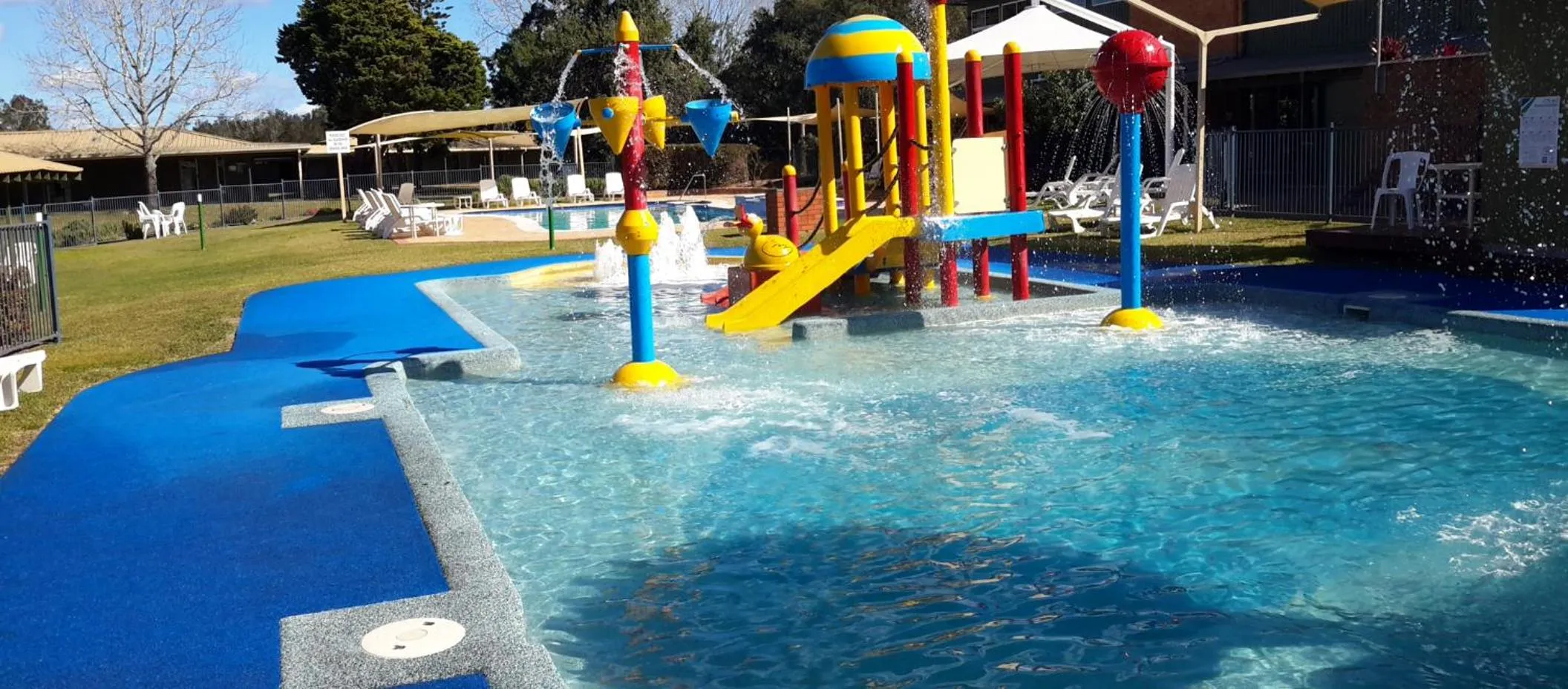 Swimming pool in Tuncurry Lakes Resort
