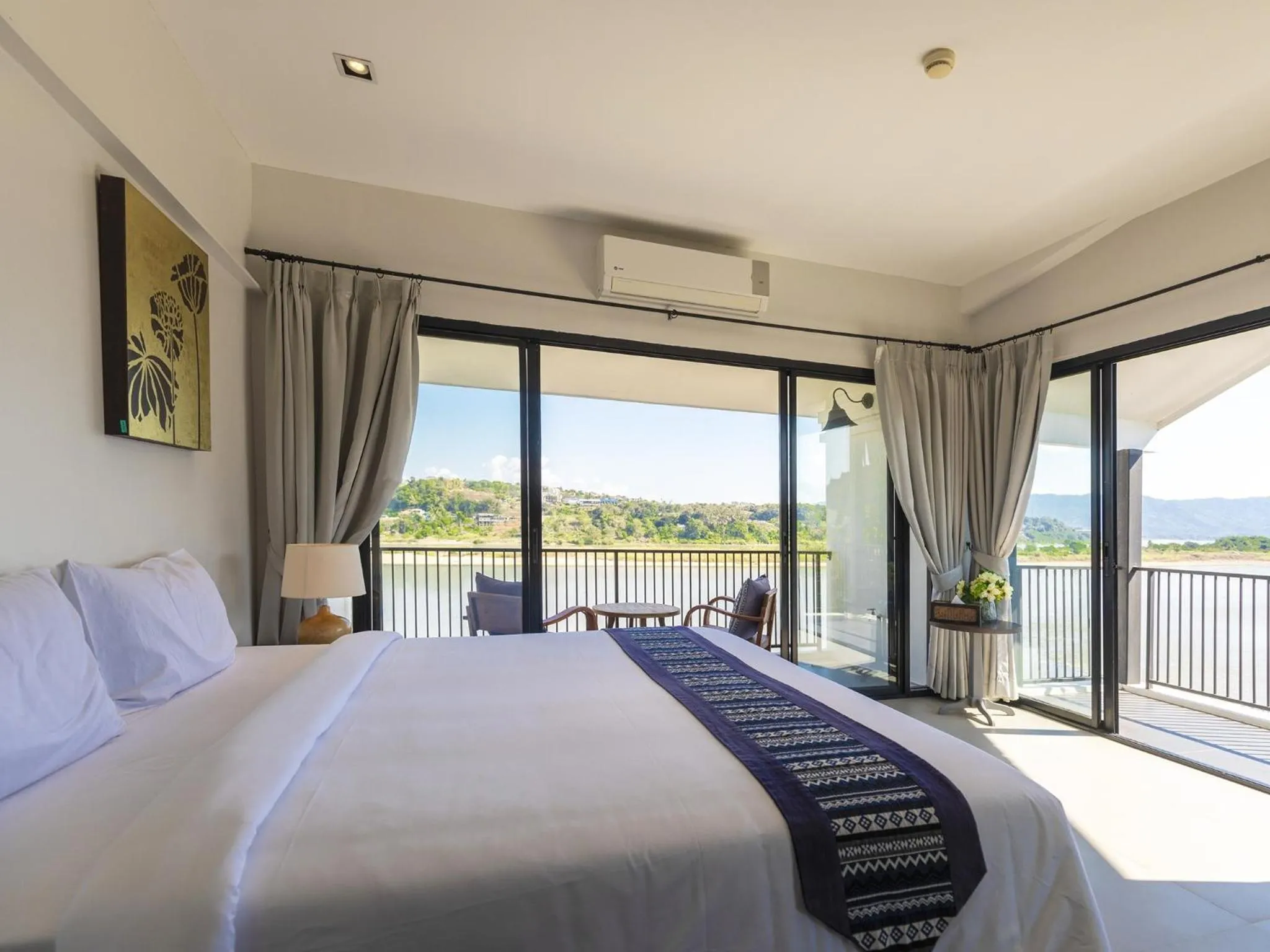 Bed in Fortune Riverview Hotel Chiang Khong