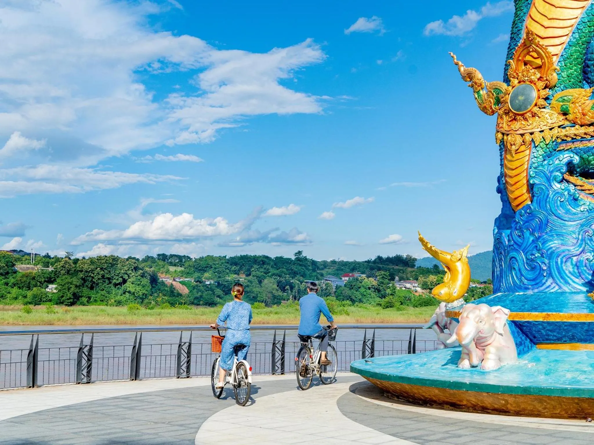 Cycling in Fortune Riverview Hotel Chiang Khong