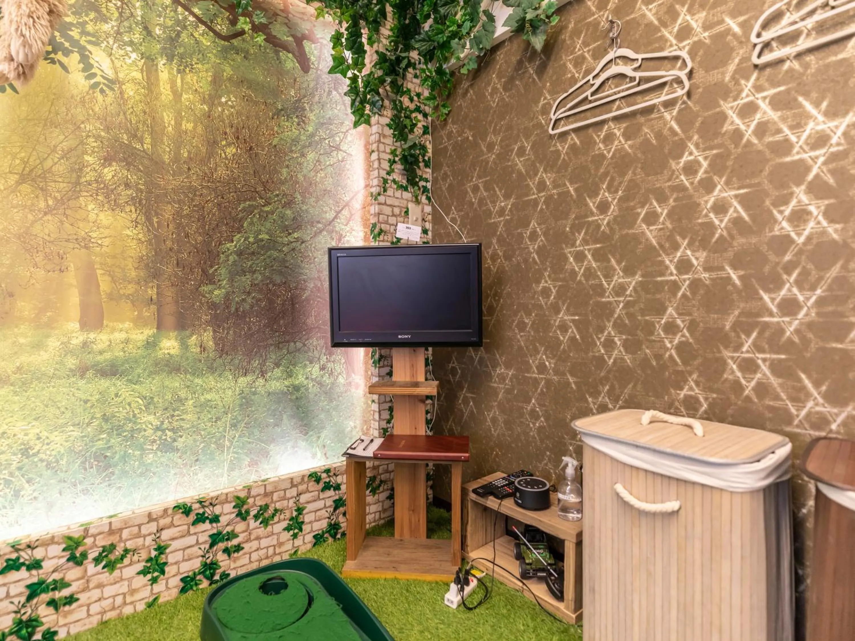 TV and multimedia in Omotenashi Hostel Miyajima