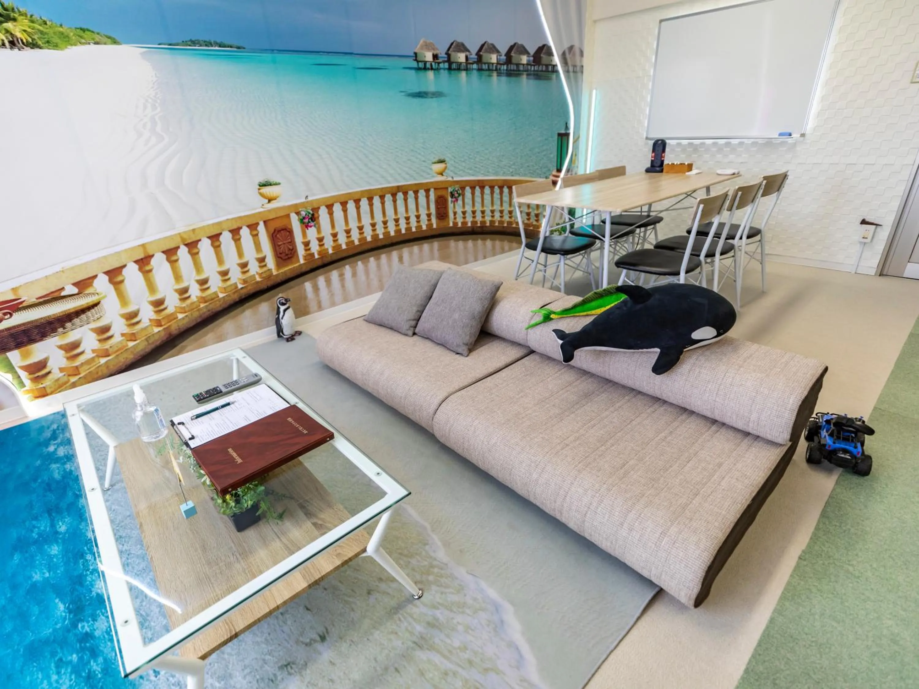 Seating area in Omotenashi Hostel Miyajima