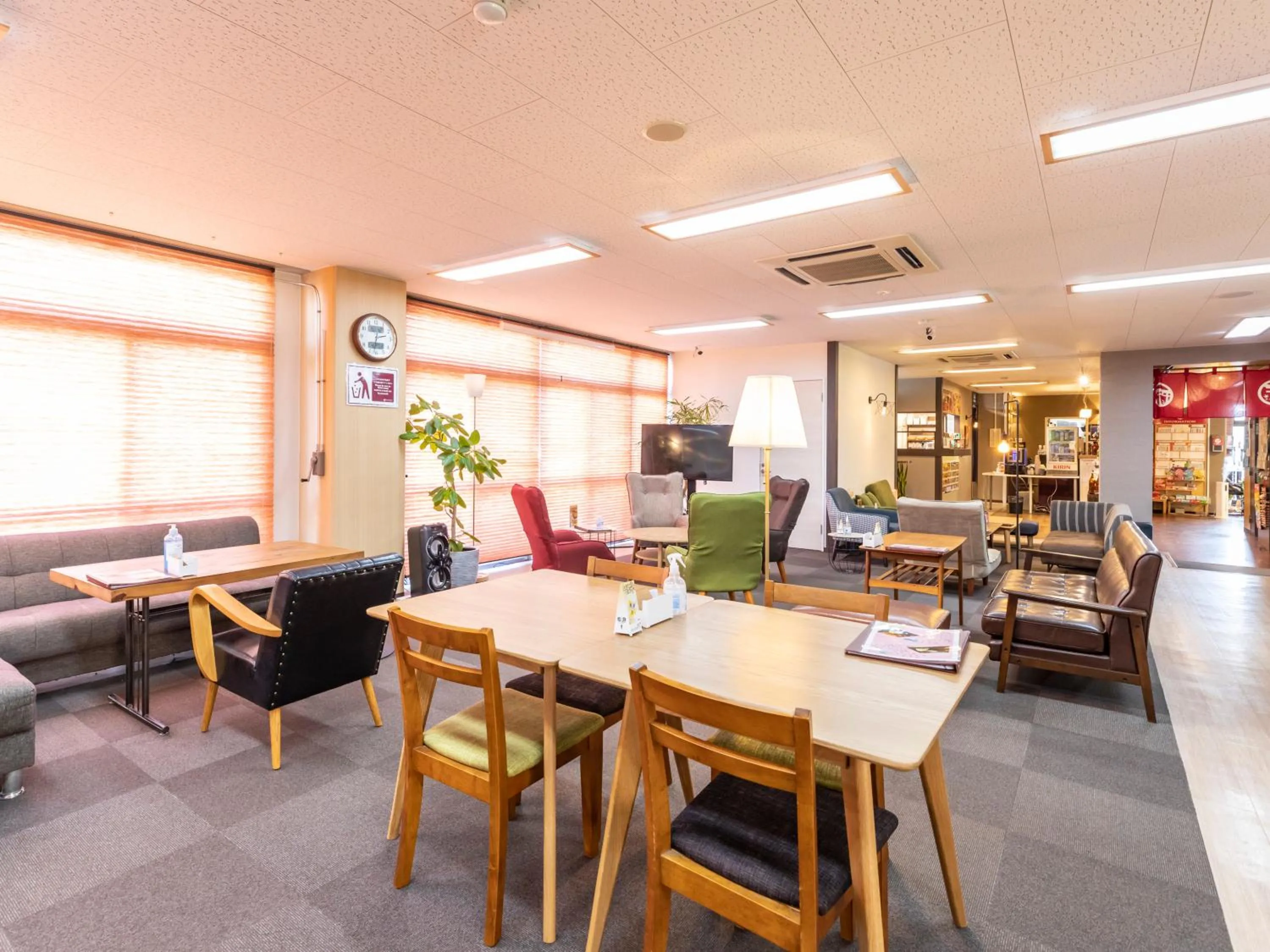 Restaurant/places to eat in Omotenashi Hostel Miyajima