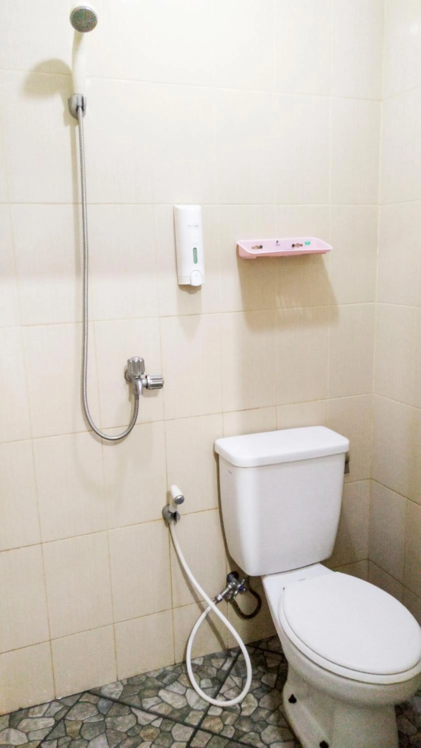 Property building in Ngampilan Backpacker Hostel