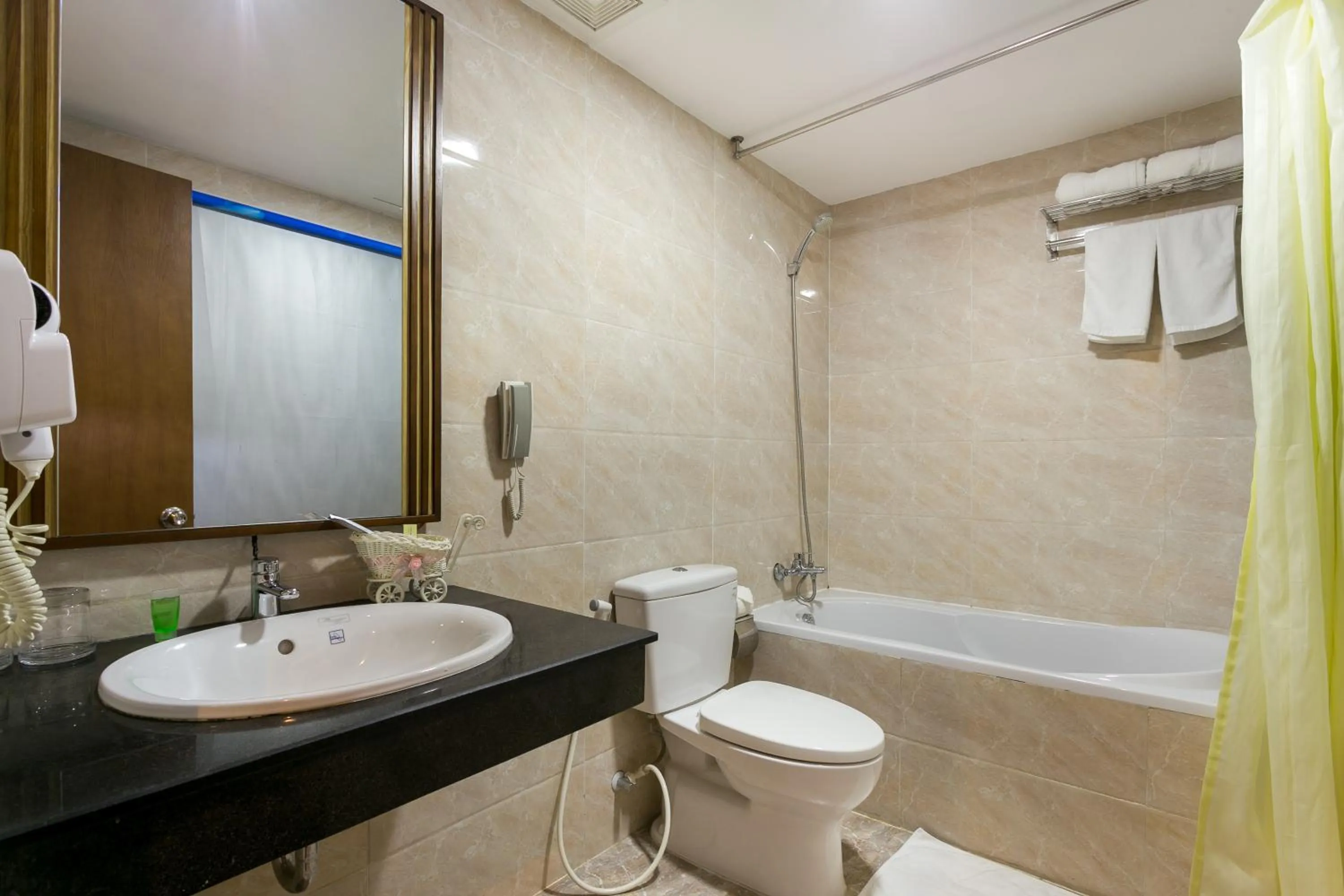 Bathroom in Centre Hotel
