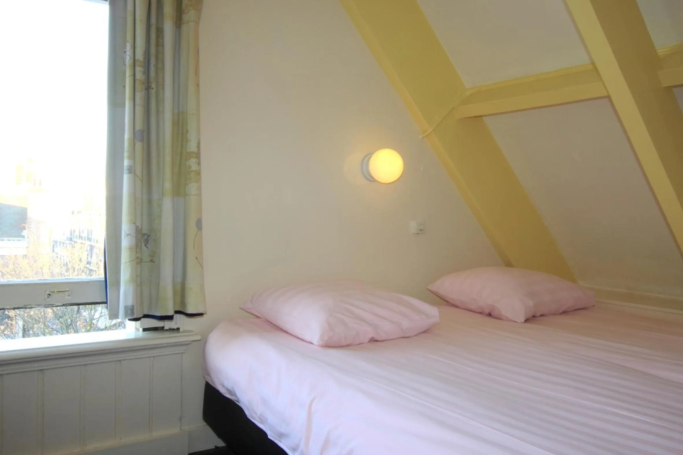 Bed in Hotel Museumzicht