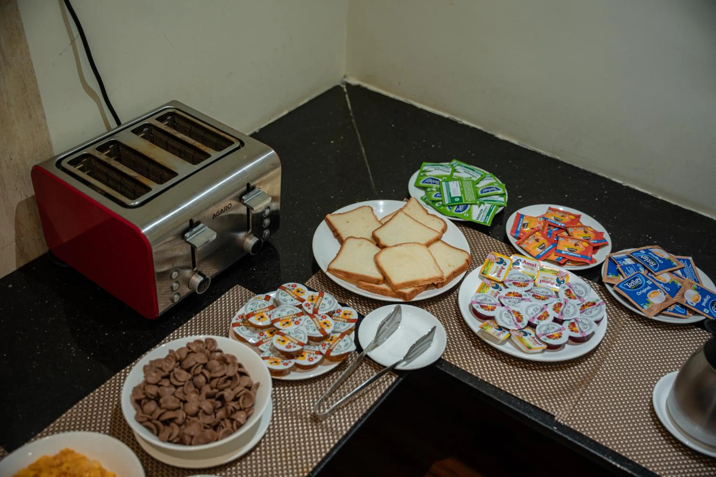 Food and drinks in Hotel Presidency Kempegowda International Airport Bangalore