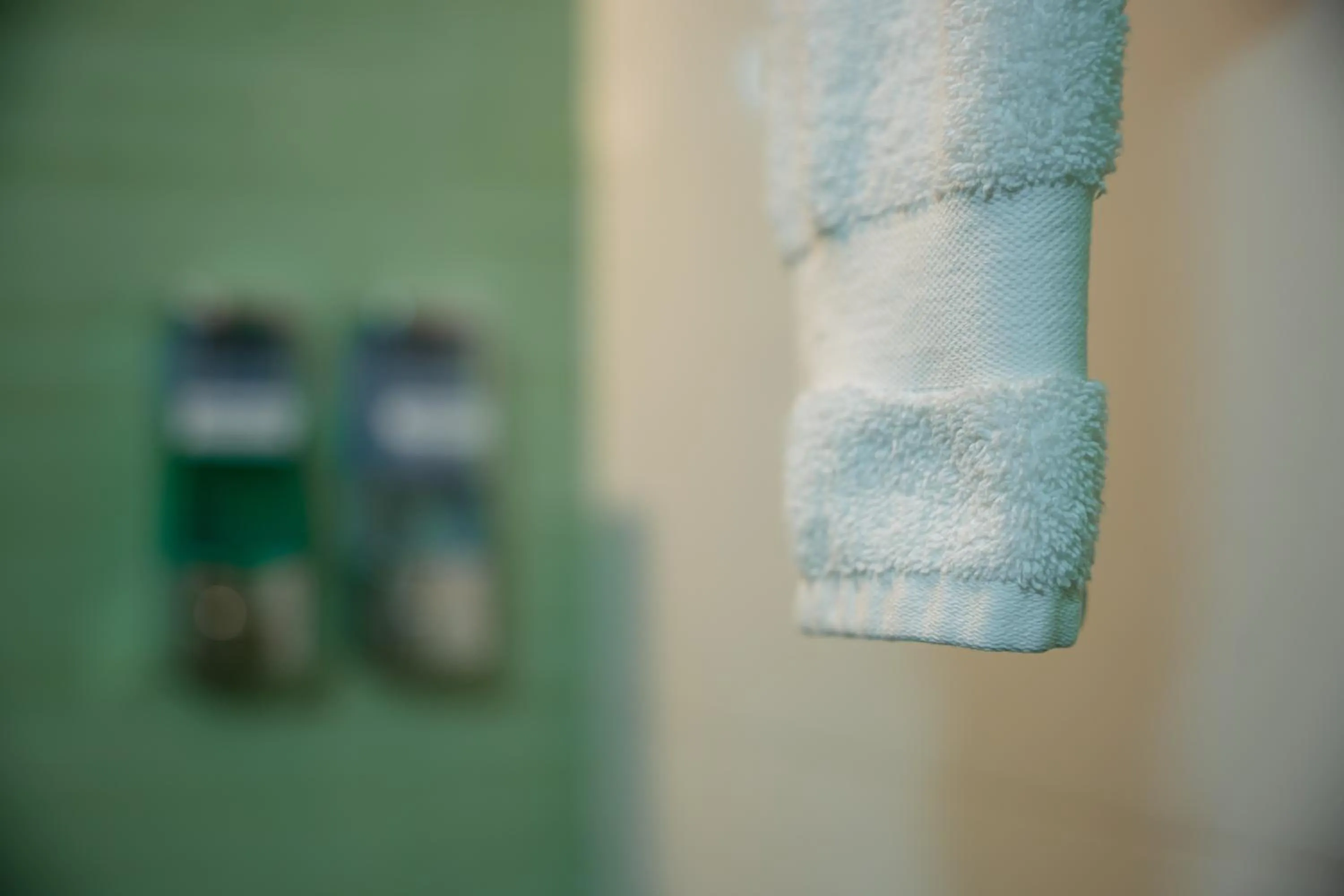 Shower in Hotel Presidency Kempegowda International Airport Bangalore