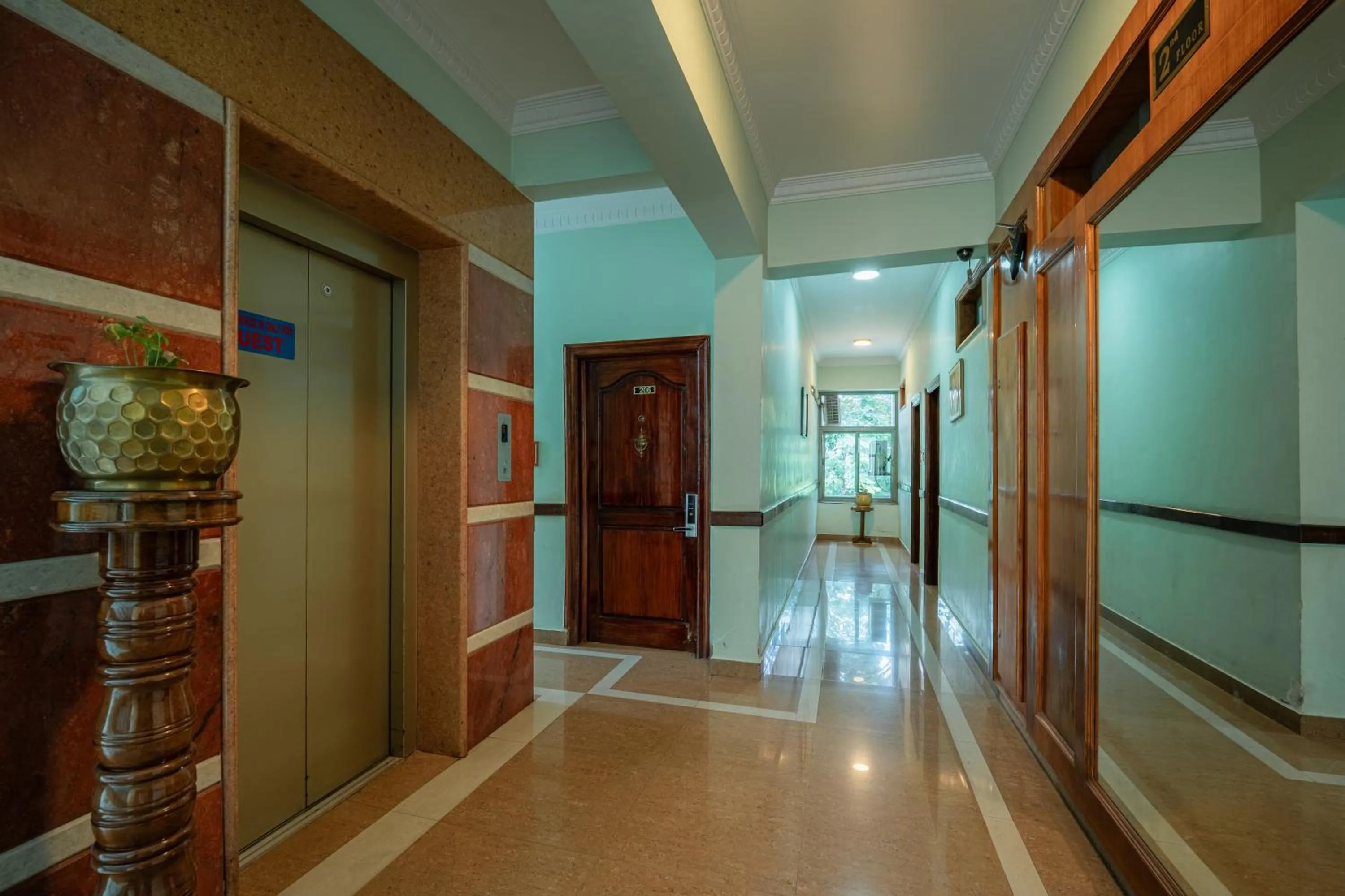 elevator in Hotel Presidency Kempegowda International Airport Bangalore