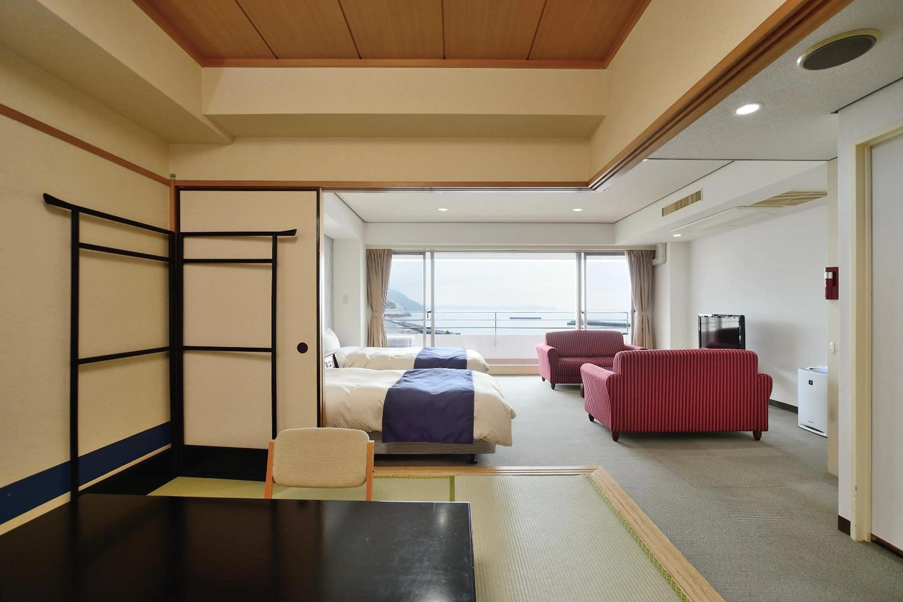 Photo of the whole room, Bed in Hotel Sunmi Club