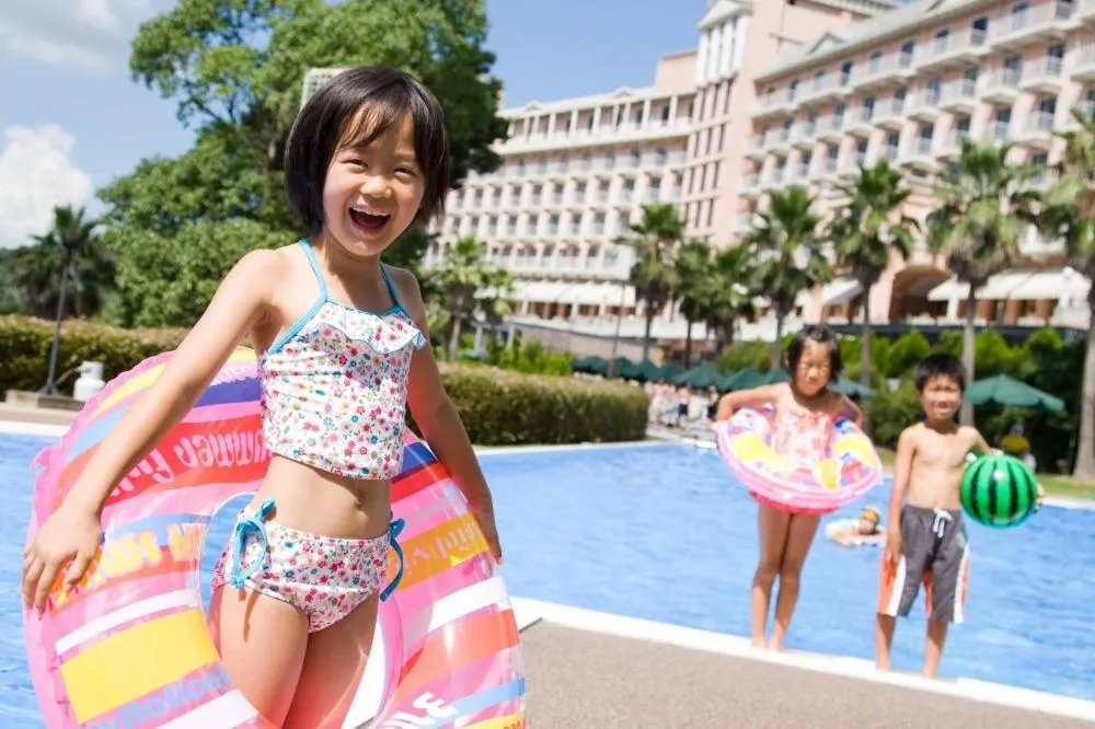 Swimming pool in Hotel Sekia