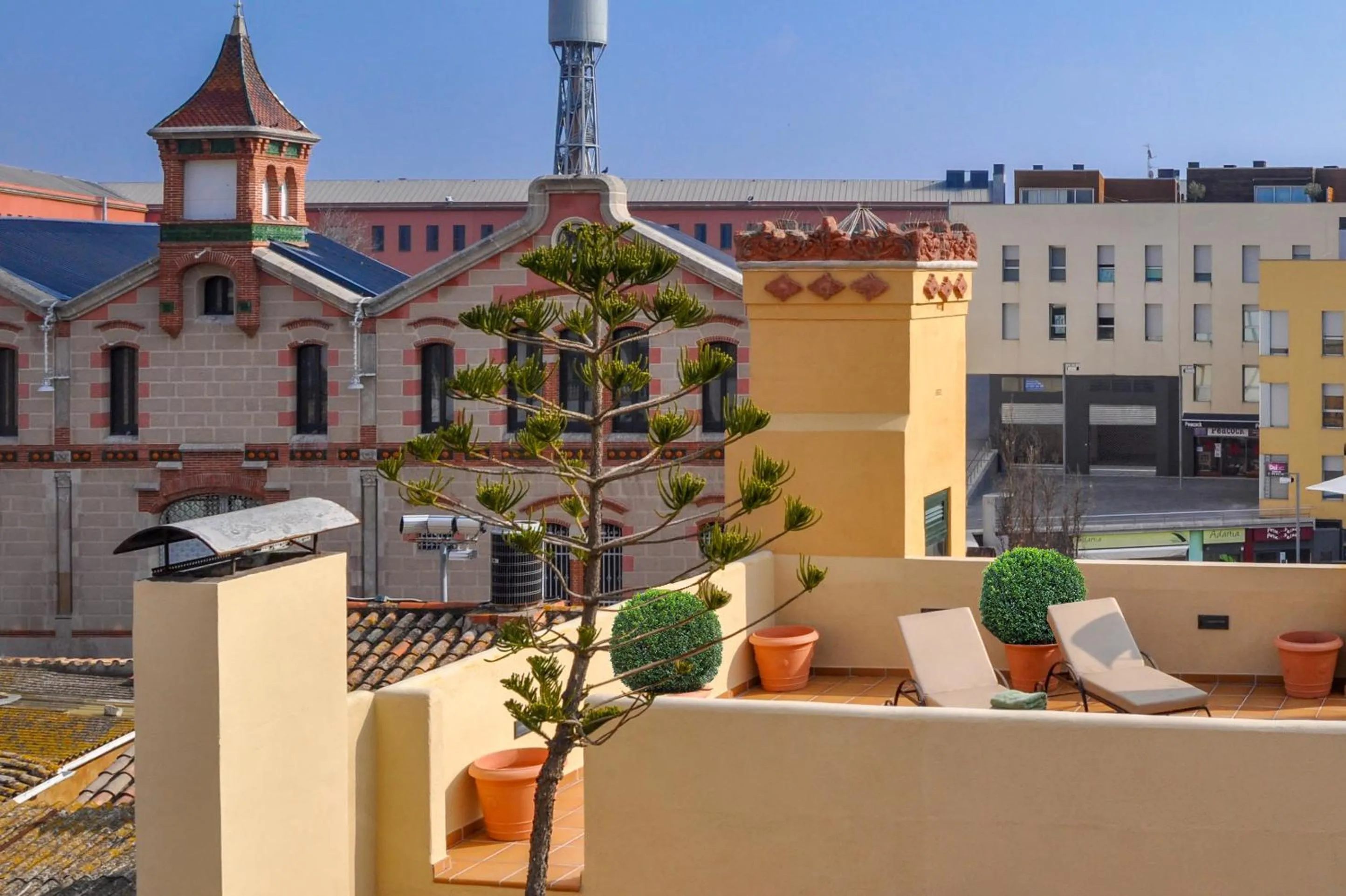 Property building in Can Felip Apartments