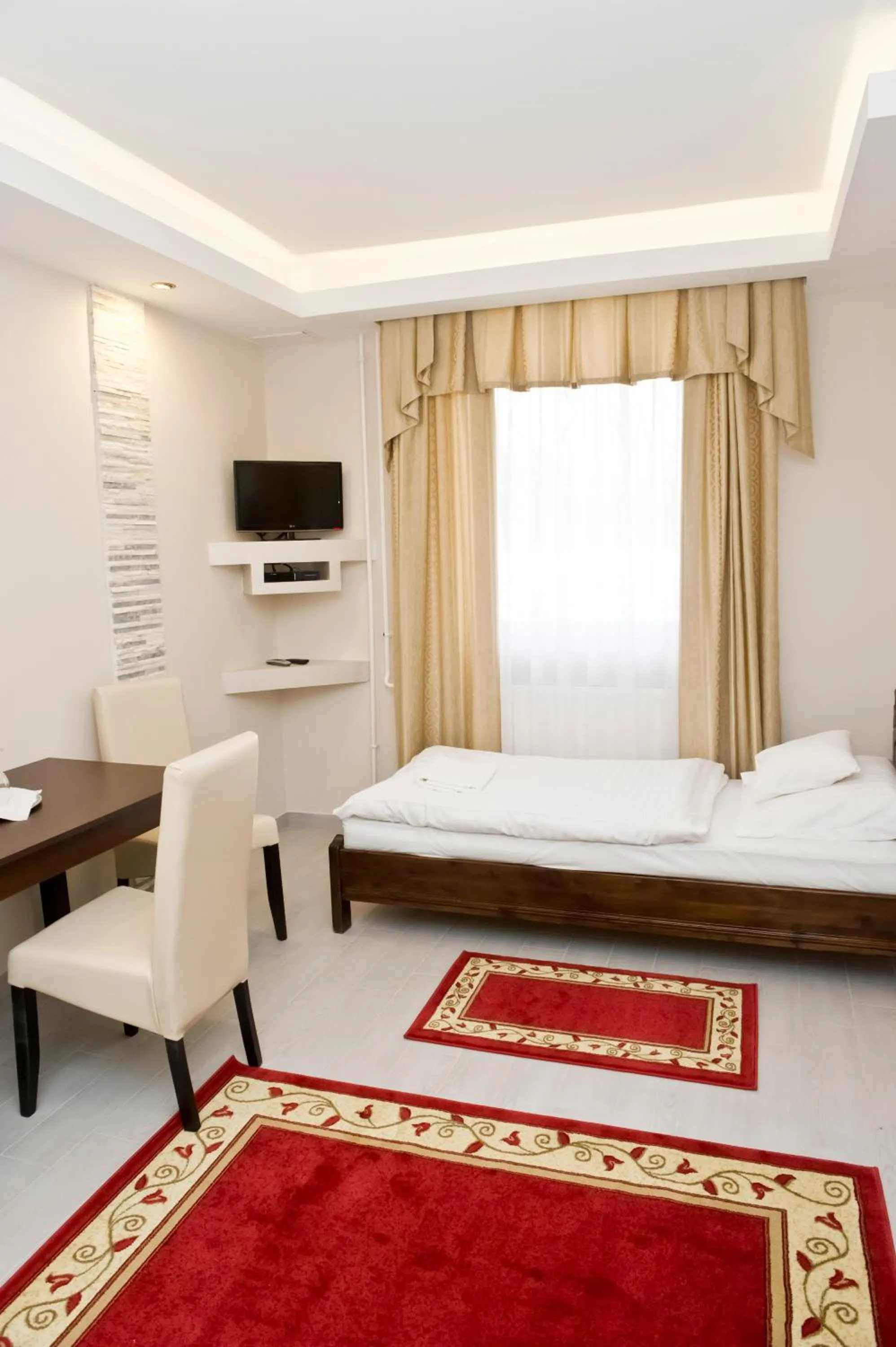 Photo of the whole room, Bed in Kemence Csárda és Szálloda