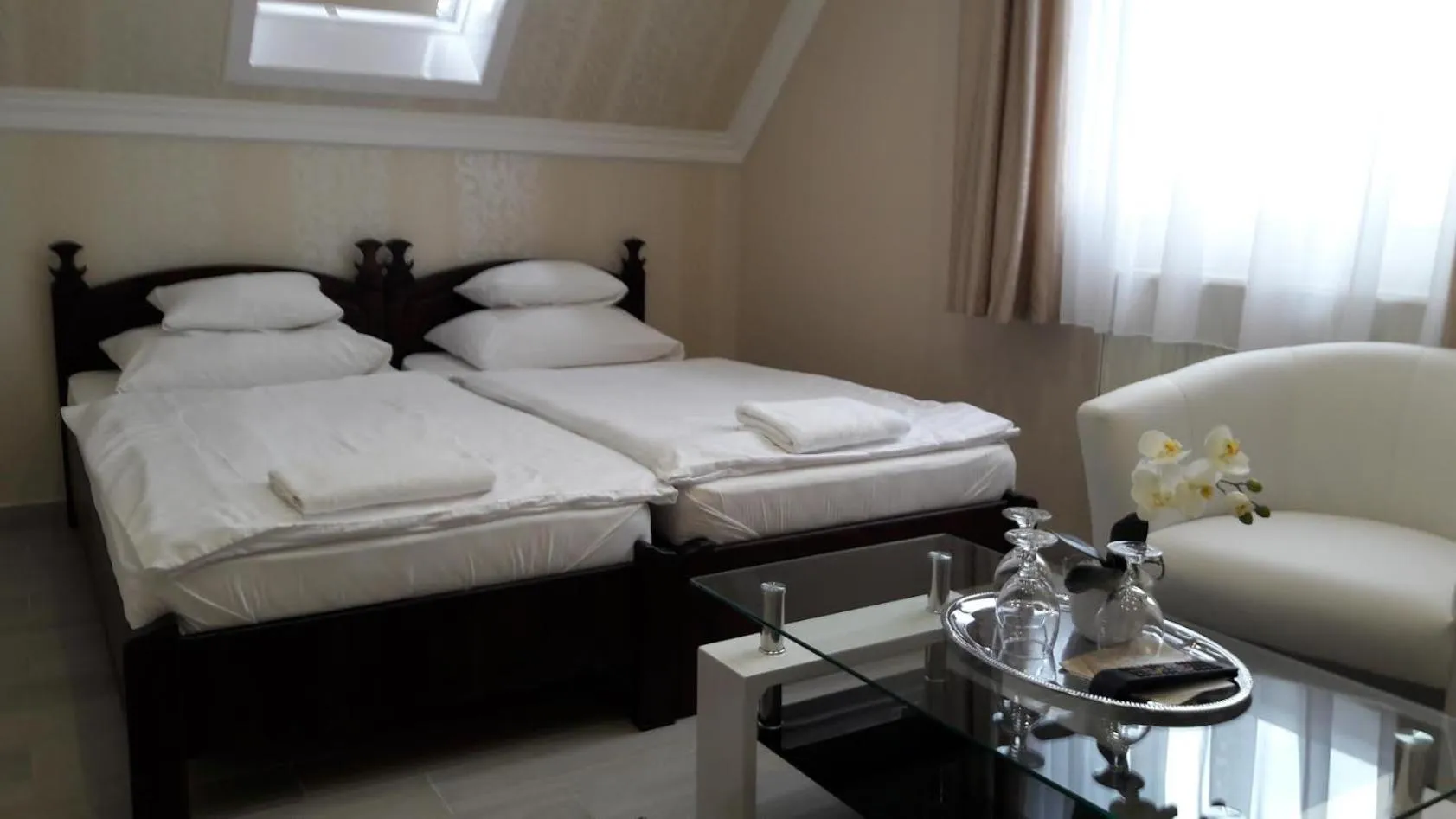 Bed in Kemence Csárda és Szálloda