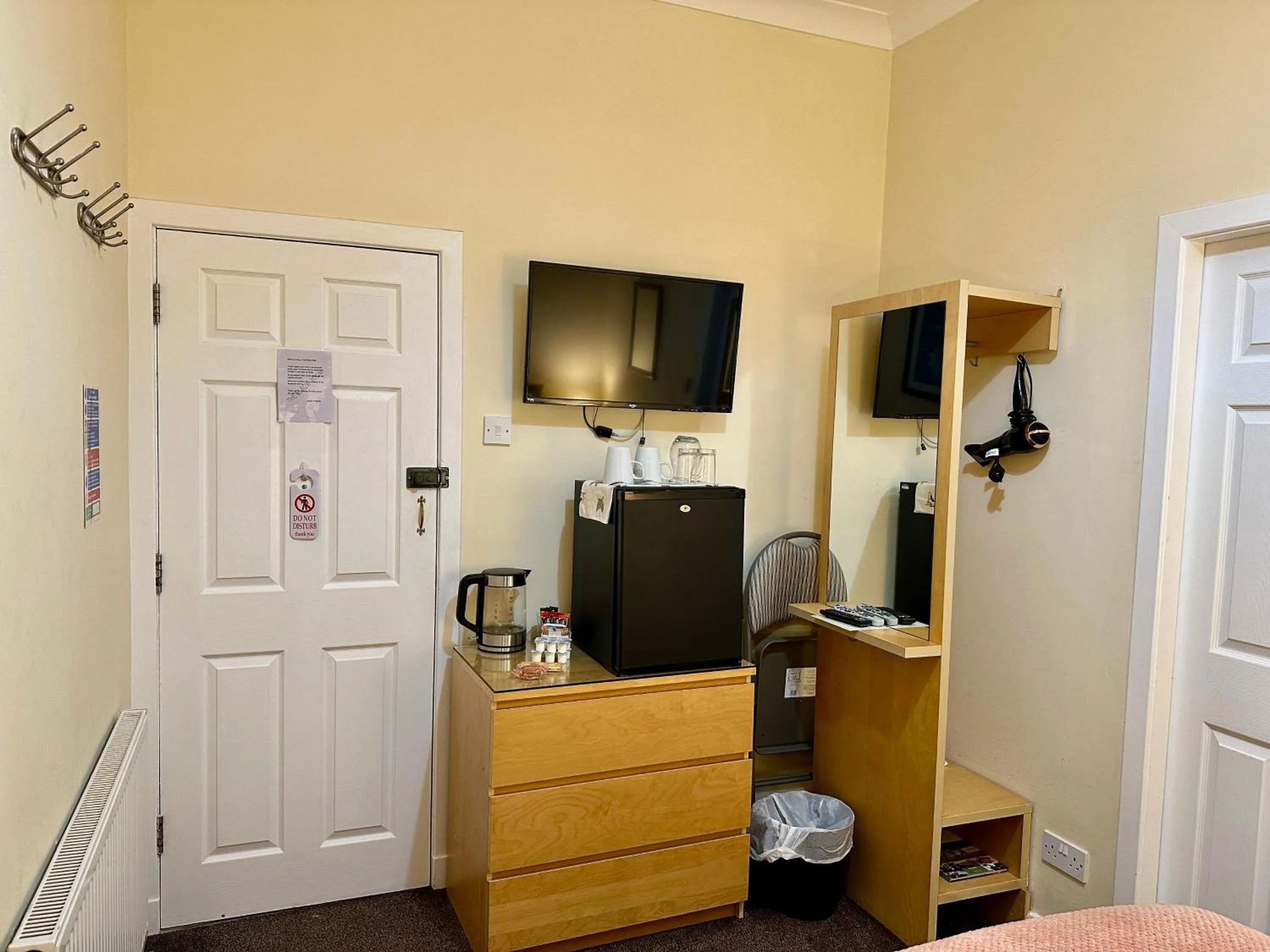 TV and multimedia in The Elbow Room