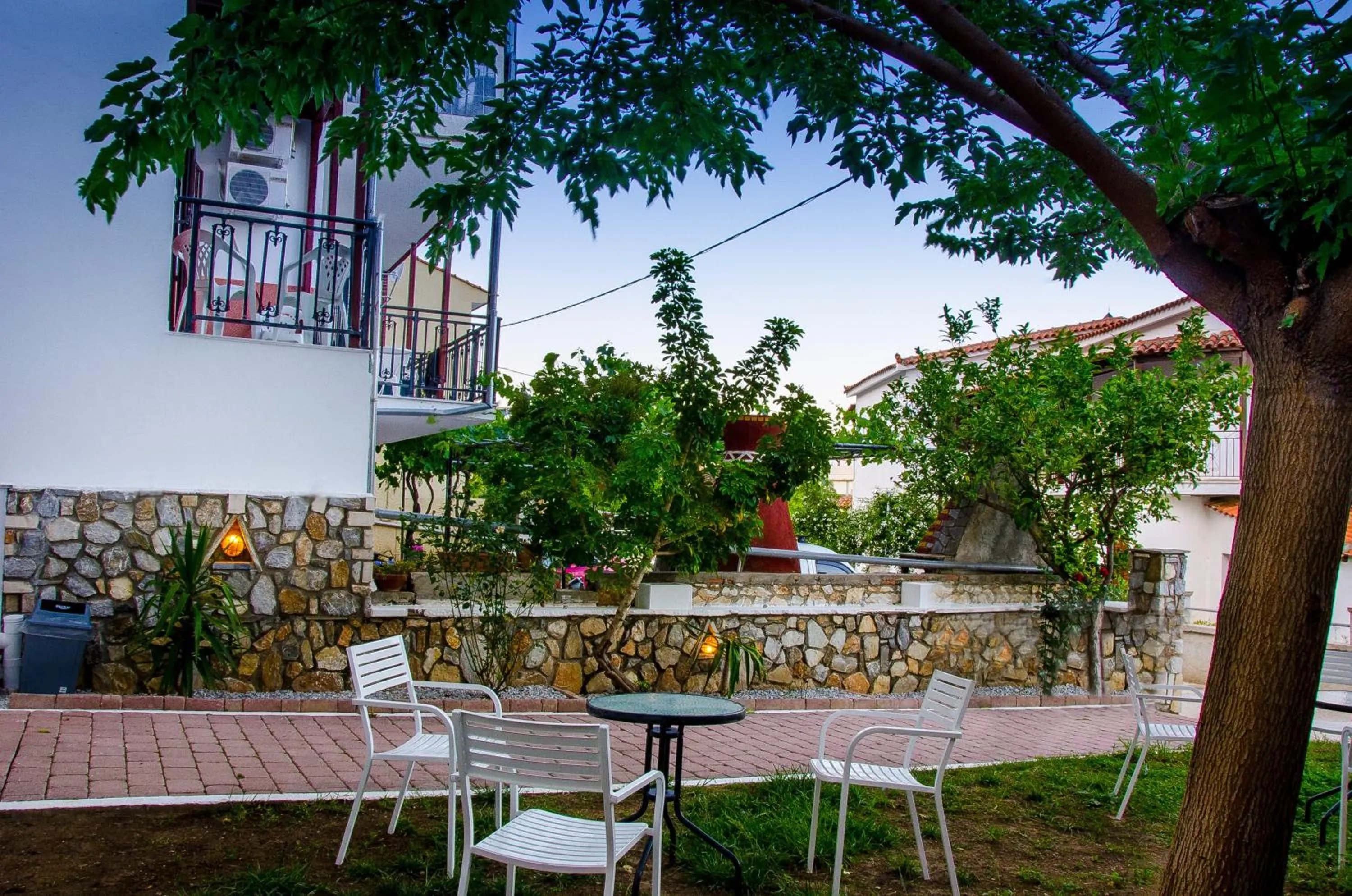 Garden in Act Art Skiathos