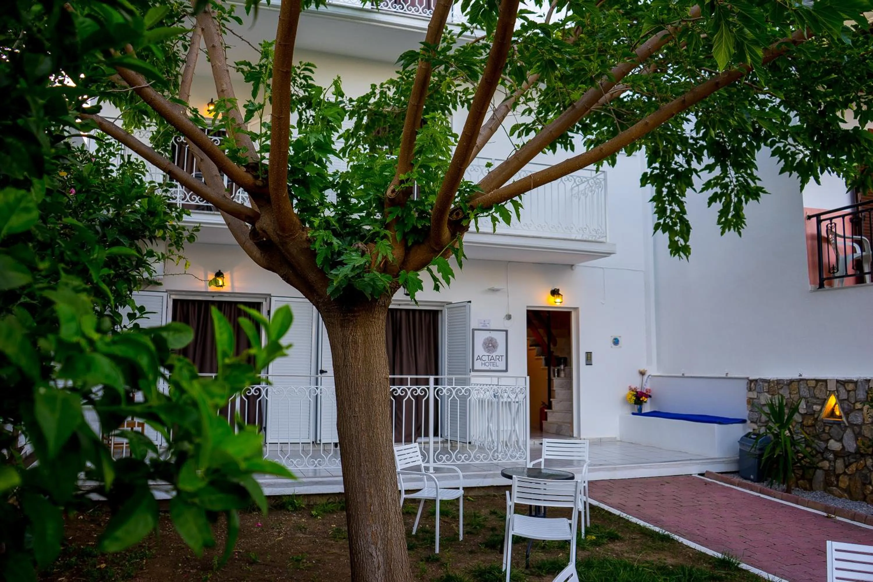 Garden in Act Art Skiathos