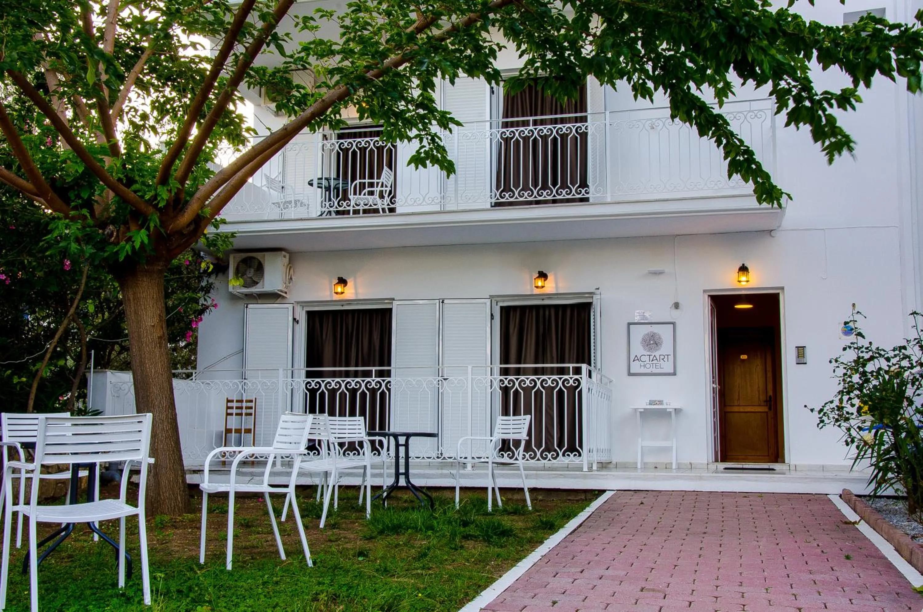 Garden in Act Art Skiathos