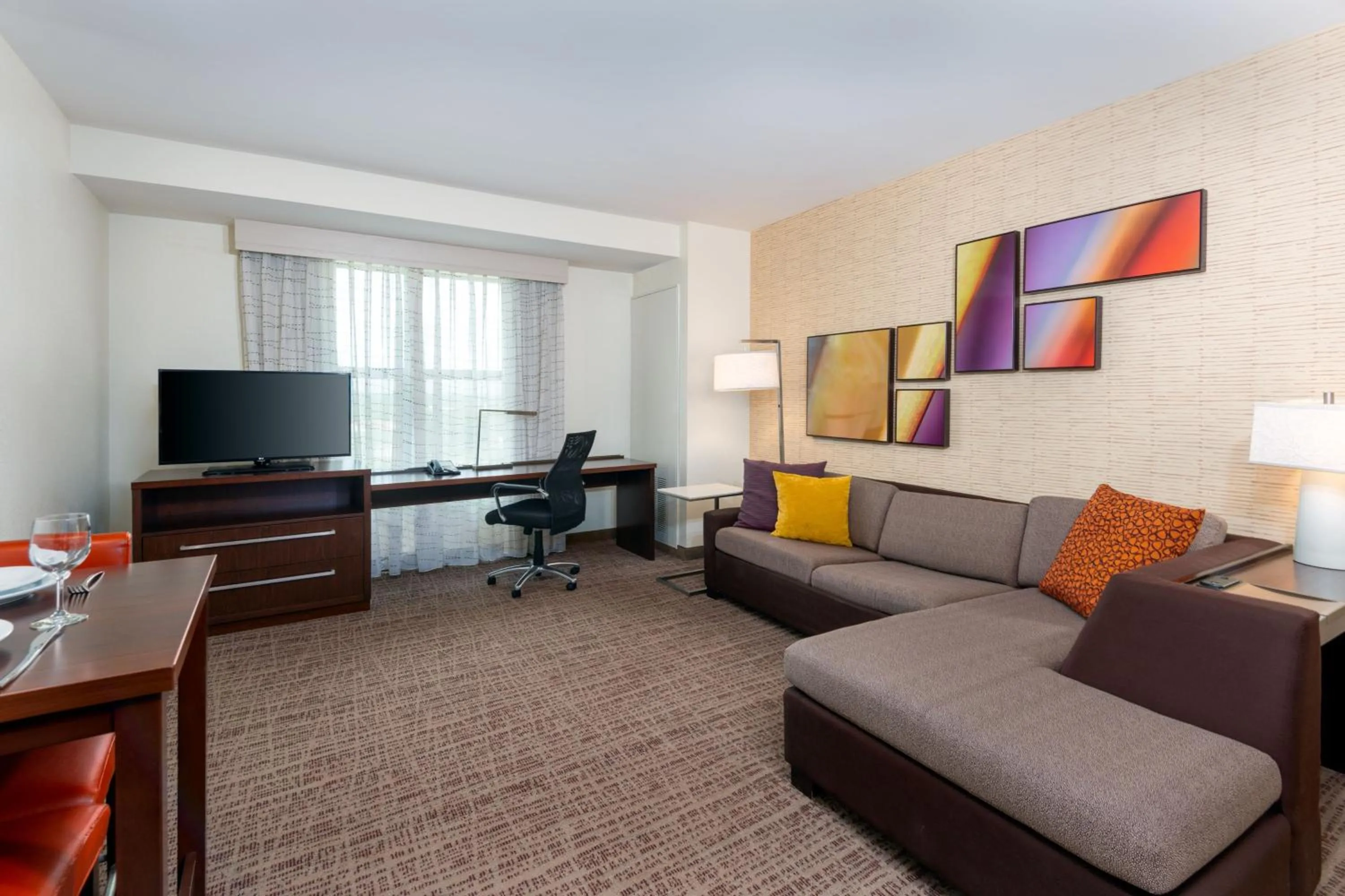 Living room in Residence Inn by Marriott Charlottesville Downtown