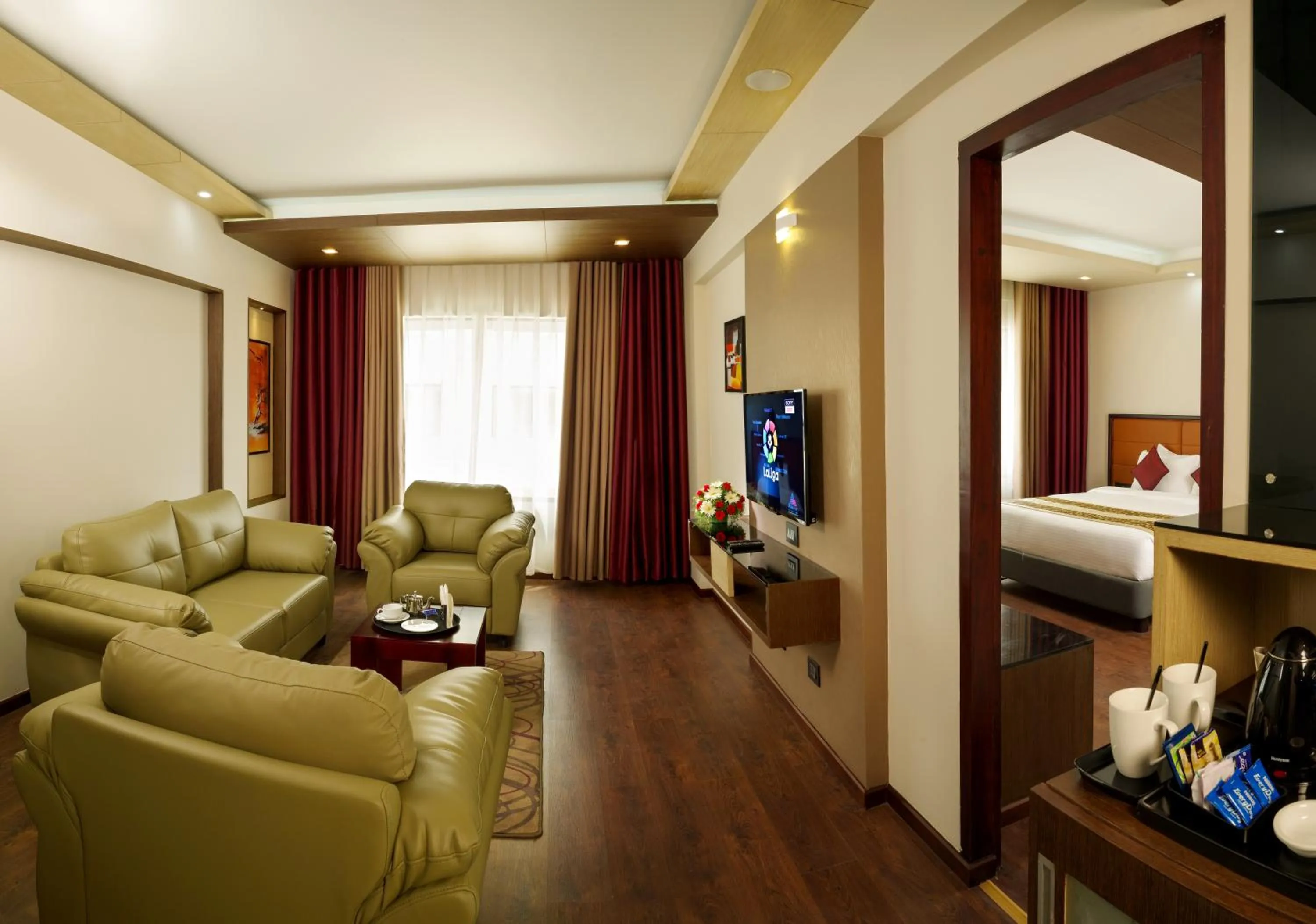 Living room, Bed in Dimora Hotel Thiruvananthapuram